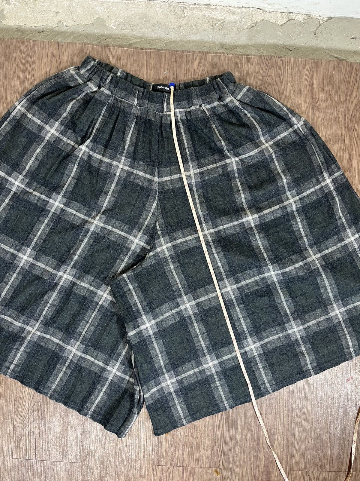 Ne-Net Ne-net Plaid Wide Hakama Shorts Size US 29 - 9 Thumbnail