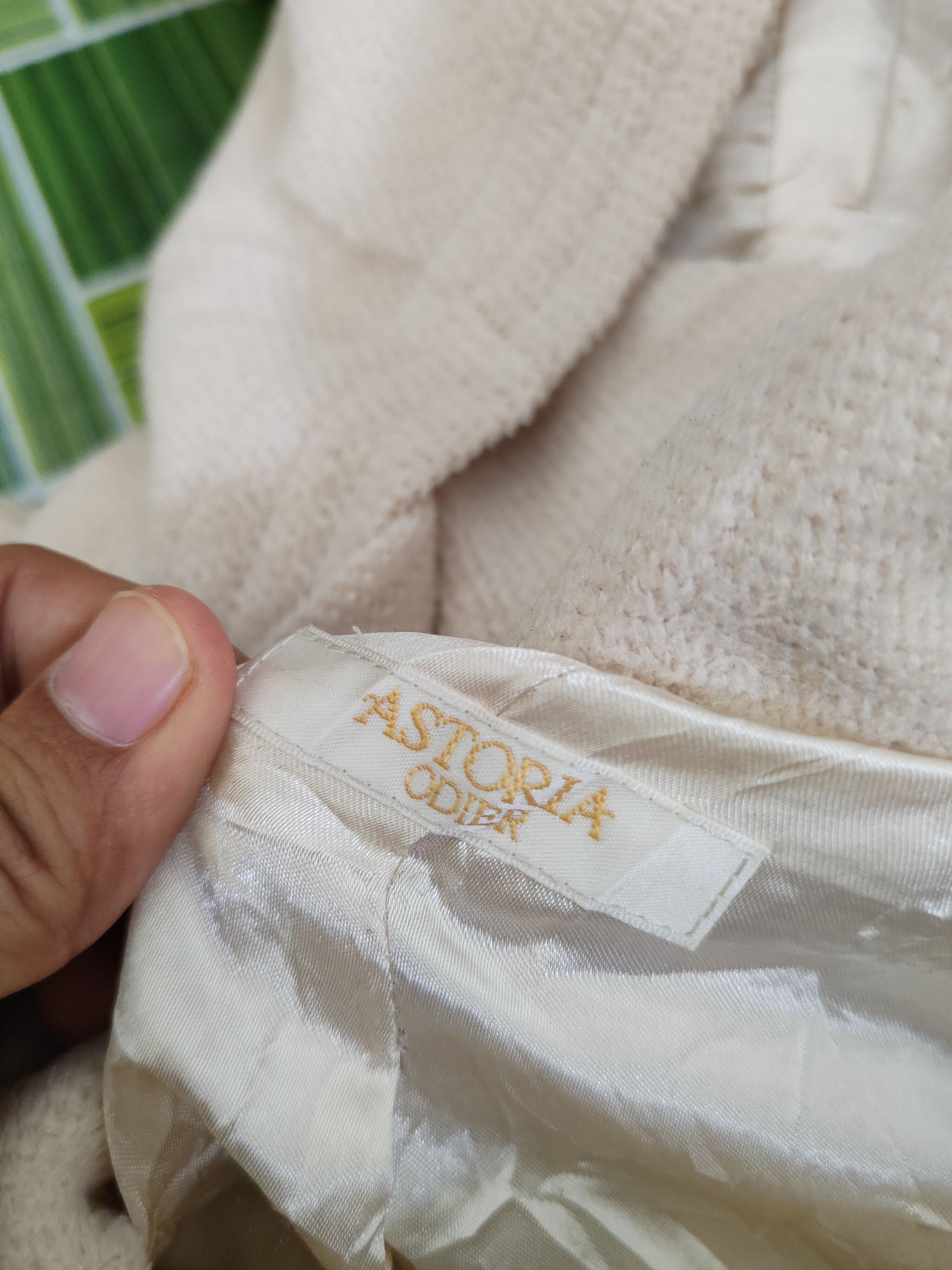 Homespun Knitwear × Japanese Brand × Vintage Astoria Odier Ivory Knitwear Hoodie Jackets Size L / US 10 / IT 46 - 11 Thumbnail