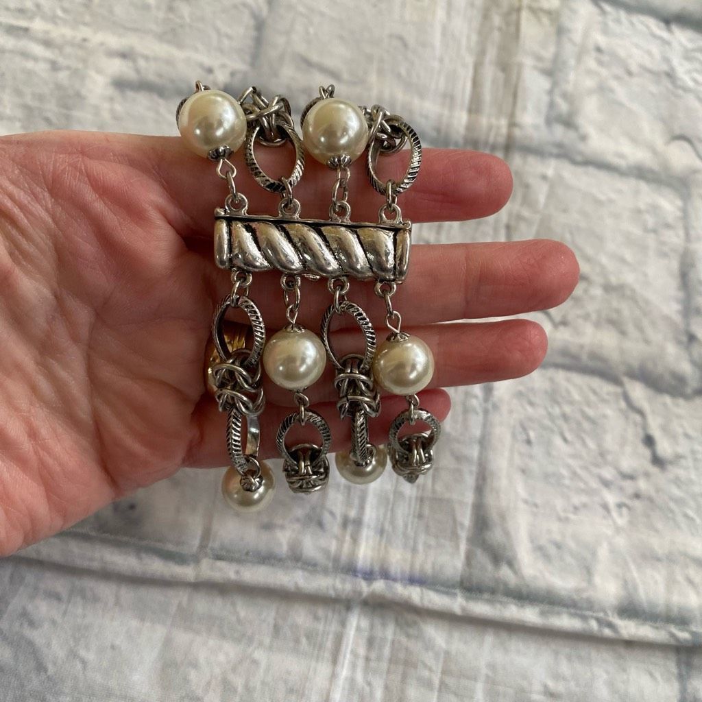 Other Costume jewelry 3 metal loop strand and faux pearl bracelet Size ONE SIZE - 5 Thumbnail