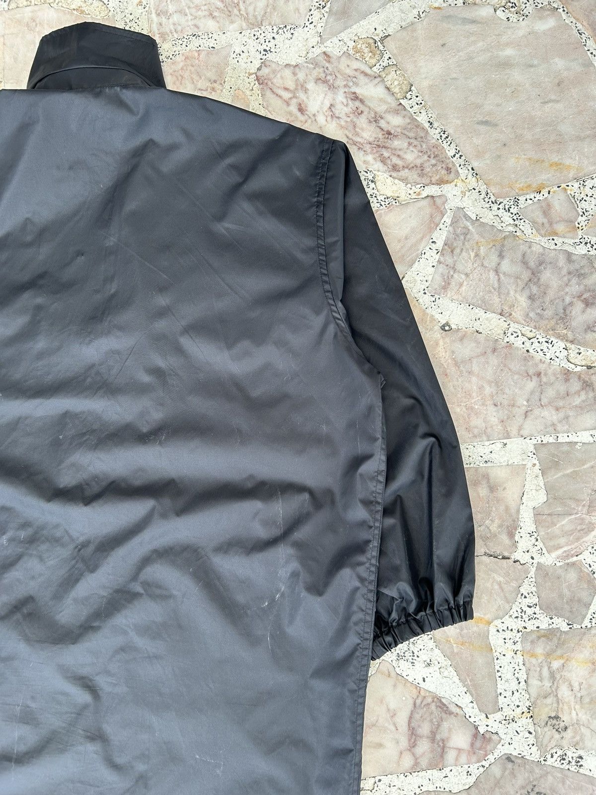Comme des Garcons Cdg black raincoat spellout on wrist Size US L / EU 52-54 / 3 - 14 Thumbnail