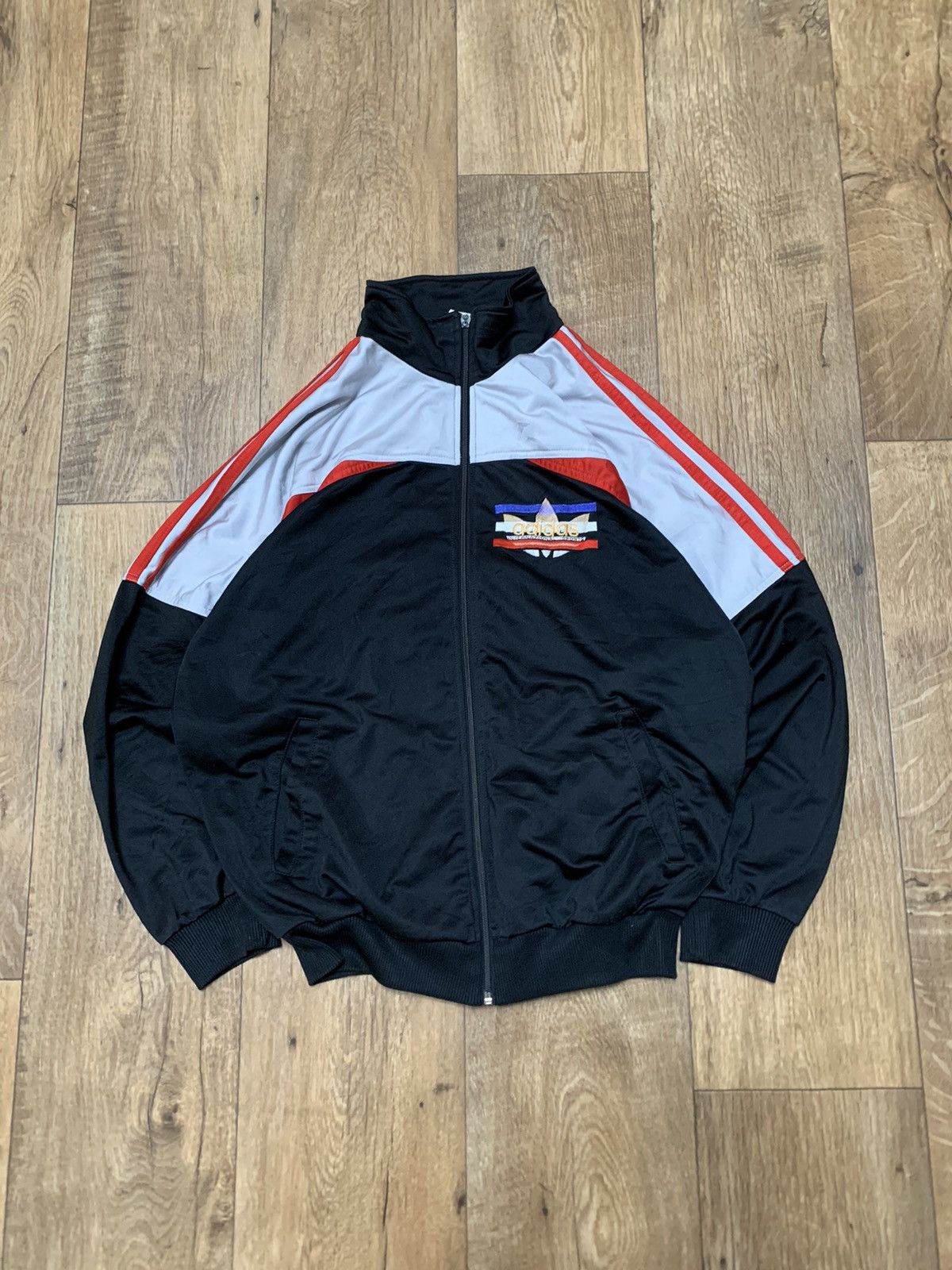 Adidas Rare Adidas International Sports Vintage Windbreaker Size US L / EU 52-54 / 3 - 4 Thumbnail