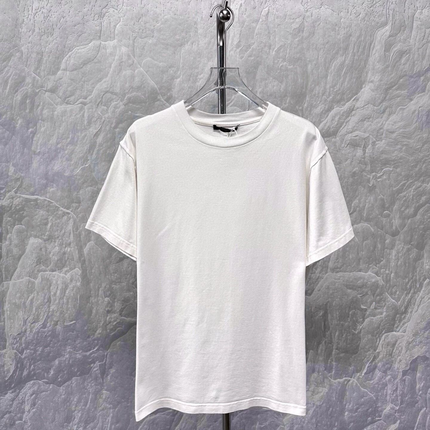 Louis Vuitton louis vuitton short sleeve t-shirt in white Size US M / EU 48-50 / 2 - 1 Thumbnail
