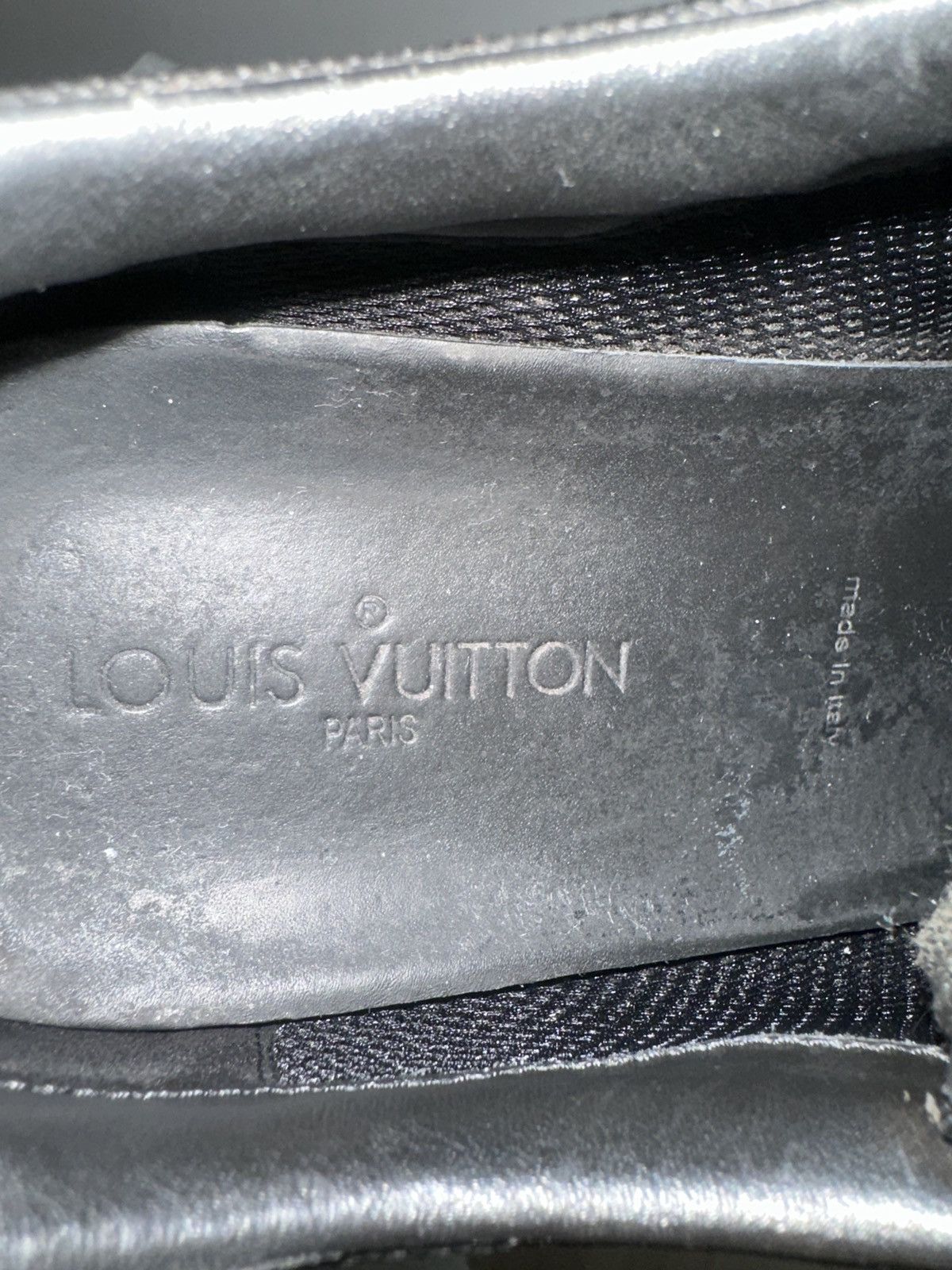 Louis Vuitton Louis Vuitton leather low top sneakers Size US 9 / EU 42 - 9 Thumbnail
