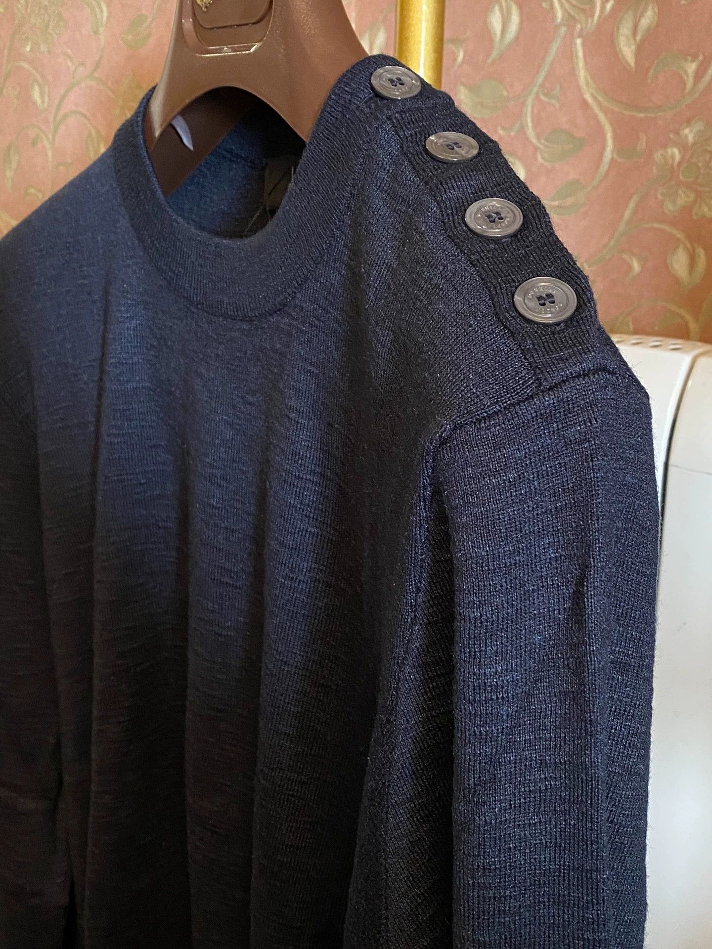 Alfred Dunhill Dunhill 100% Silk Italian Made Sweater MOP Buttons Size US M / EU 48-50 / 2 - 2 Thumbnail