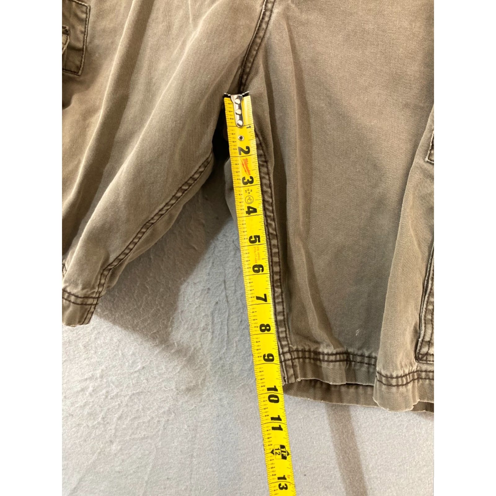 Levi's Levi's Mens Cargo Shorts 40W Khaki Y2K Vintage Cargo Shorts Mens 40W Beige Levi's Vintage Size US 40 / EU 56 - 4 Thumbnail
