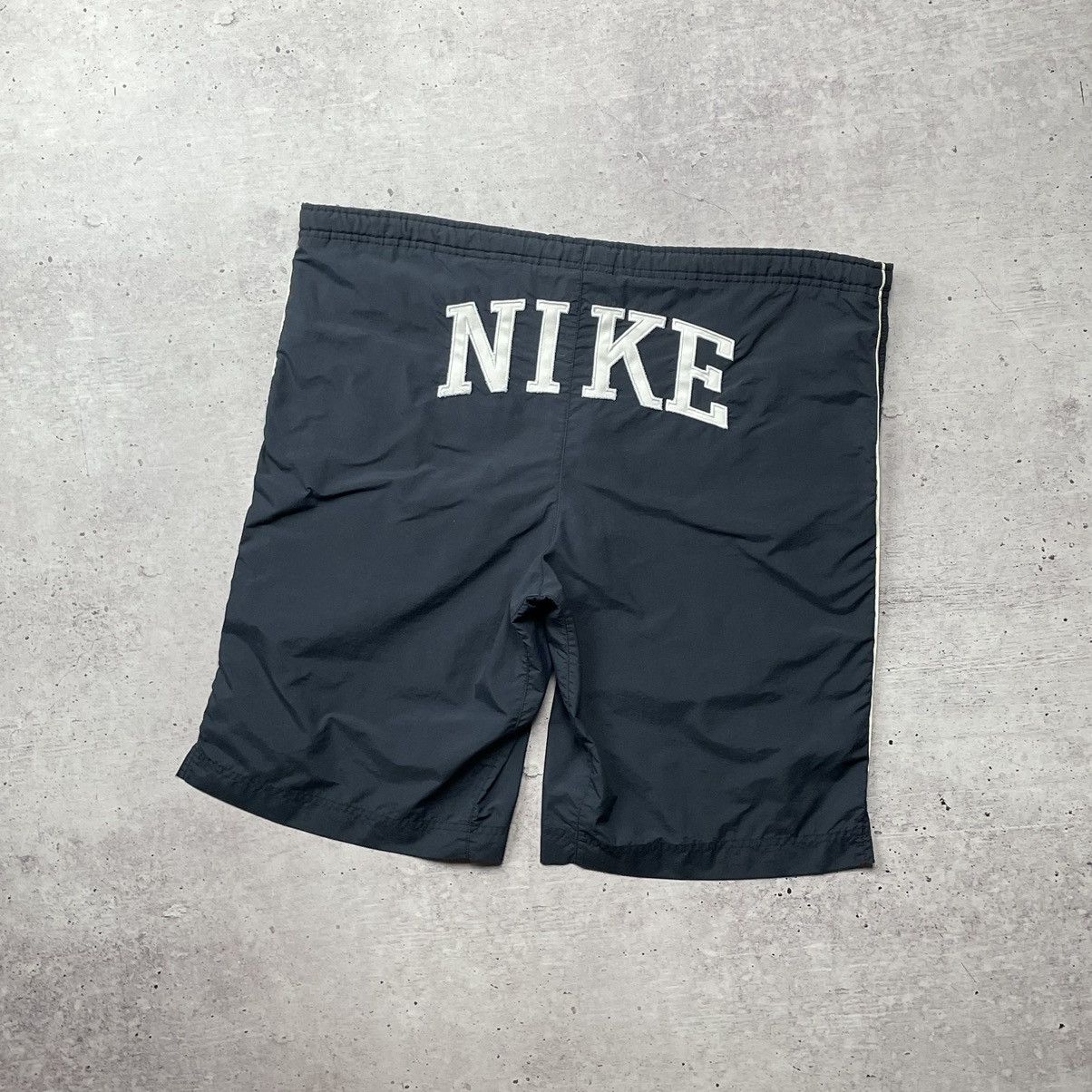 Nike × Vintage Vintage Nike Bog Logo Y2k Shorts Size M Size US 32 / EU 48 - 1 Thumbnail