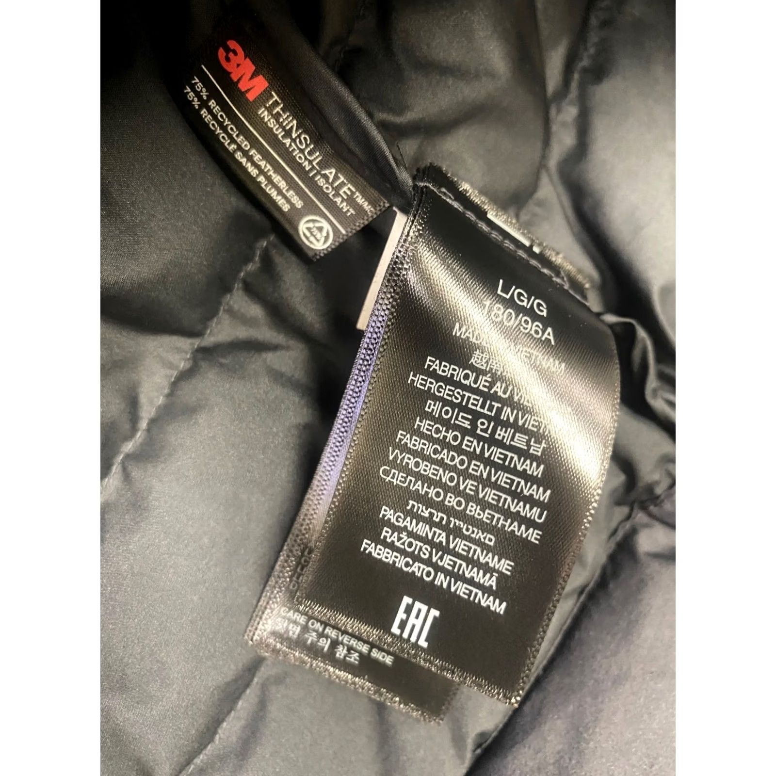 Marmot Marmot Vest Women Size L Black No Tags Slight Snag Bottom Vintage? No (Adapted) Size 36" / US 14 / IT 50 - 6 Thumbnail
