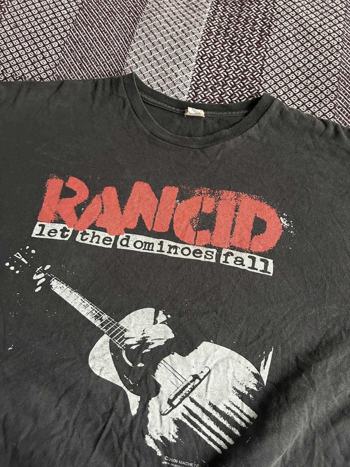 Vintage Vintage Rancid Merch T-shirt 2009 Machete Rare Rock Tee Sz L Size US L / EU 52-54 / 3 - 4 Thumbnail
