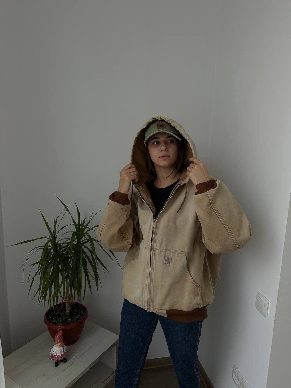 Carhartt × Carhartt Wip × Vintage Vintage Carhartt Active Detroit Denim Beige Faded Jacket Size L / US 10 / IT 46 - 15 Thumbnail