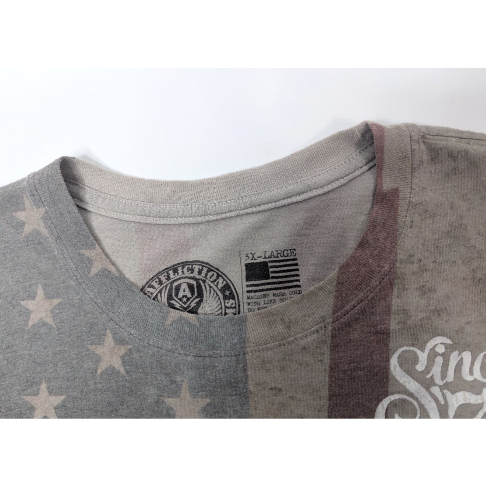 Affliction Affliction American Customs USA Flag Skull T-Shirt Mens 3XL White Gray Cotton Crew Neck Short Sleeve Size US XXL / EU 58 / 5 - 7 Thumbnail