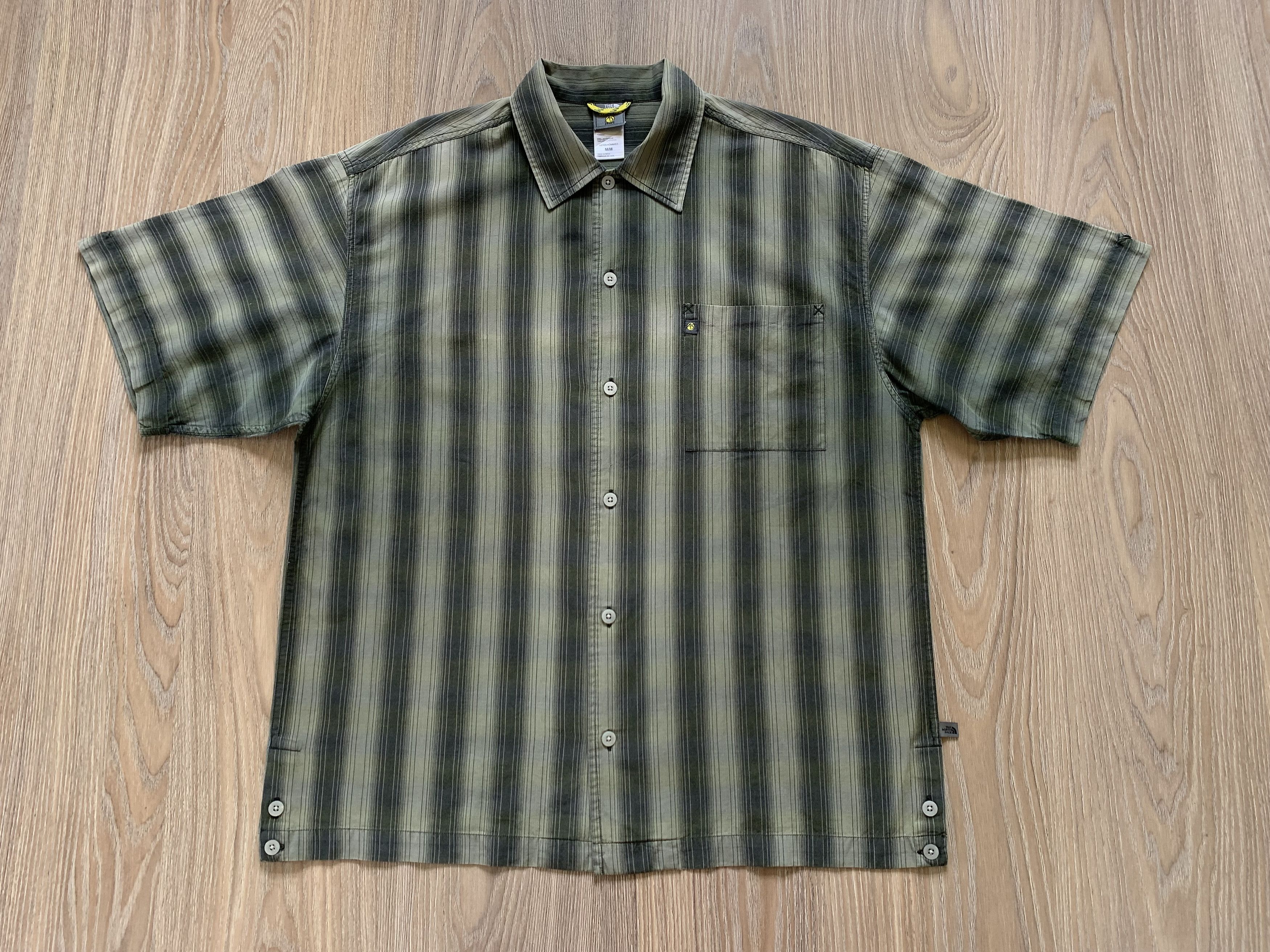 The North Face × Vintage The North Face A5 Series Stripe Short Sleeve Trekking Shirt Size US M / EU 48-50 / 2 - 2 Thumbnail