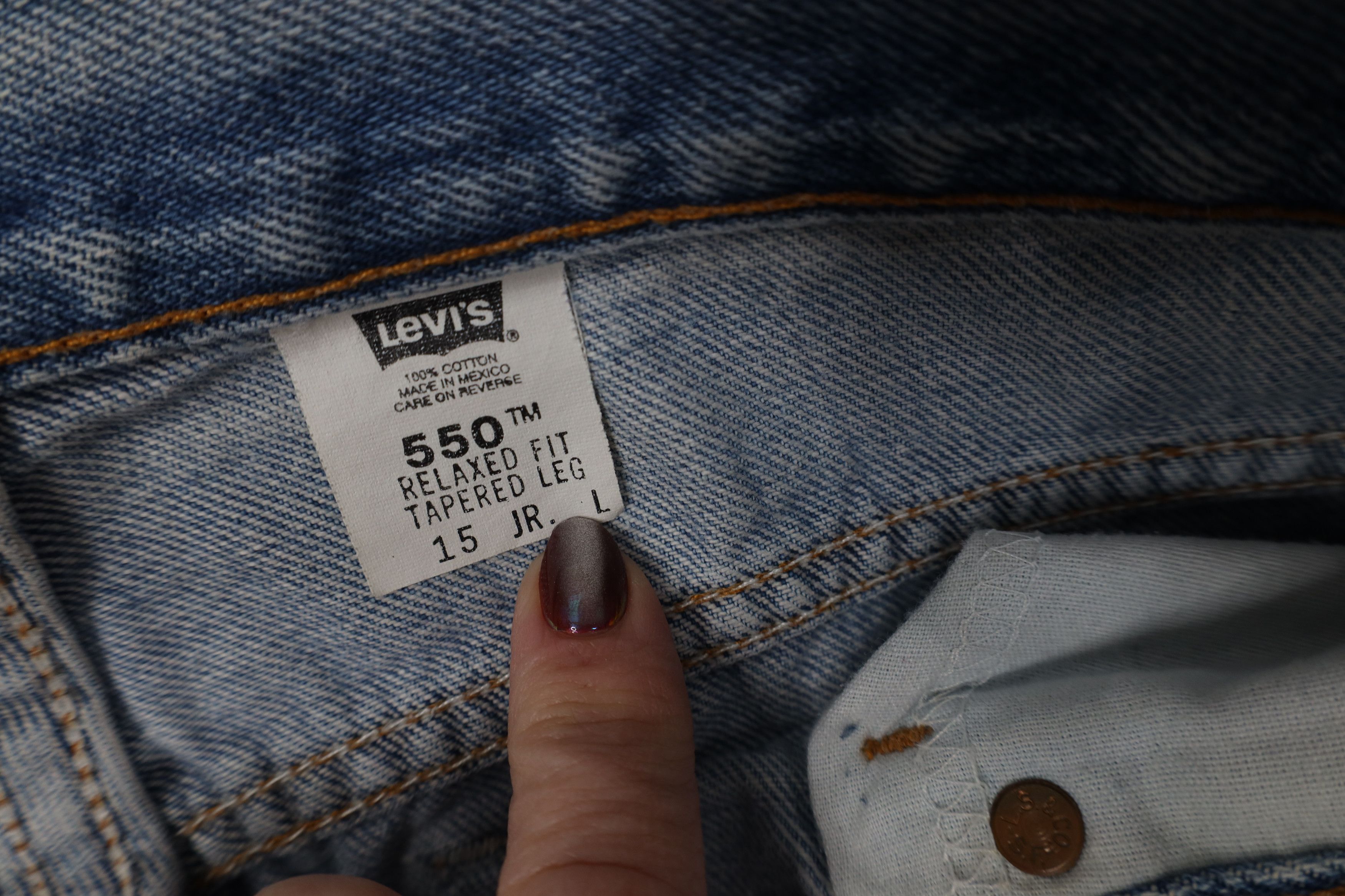 Levi's Vintage Y2K 2000 Levis 550 Juniors Long Tapered Leg Jeans Size 36" / US 14 / IT 50 - 9 Thumbnail