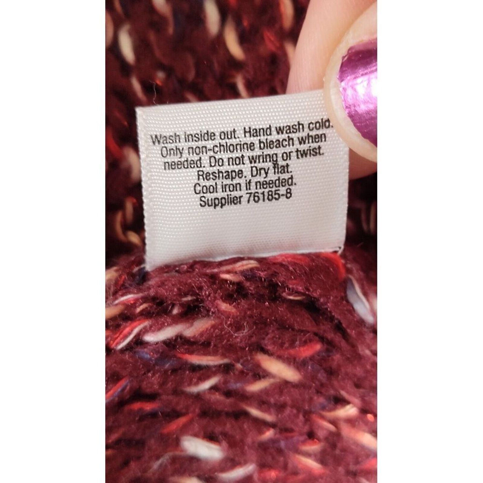 St. Johns Bay St Johns Bay Sweater Women's XL Eyelet Burgundy Cable Knit Size XL / US 12-14 / IT 48-50 - 9 Thumbnail