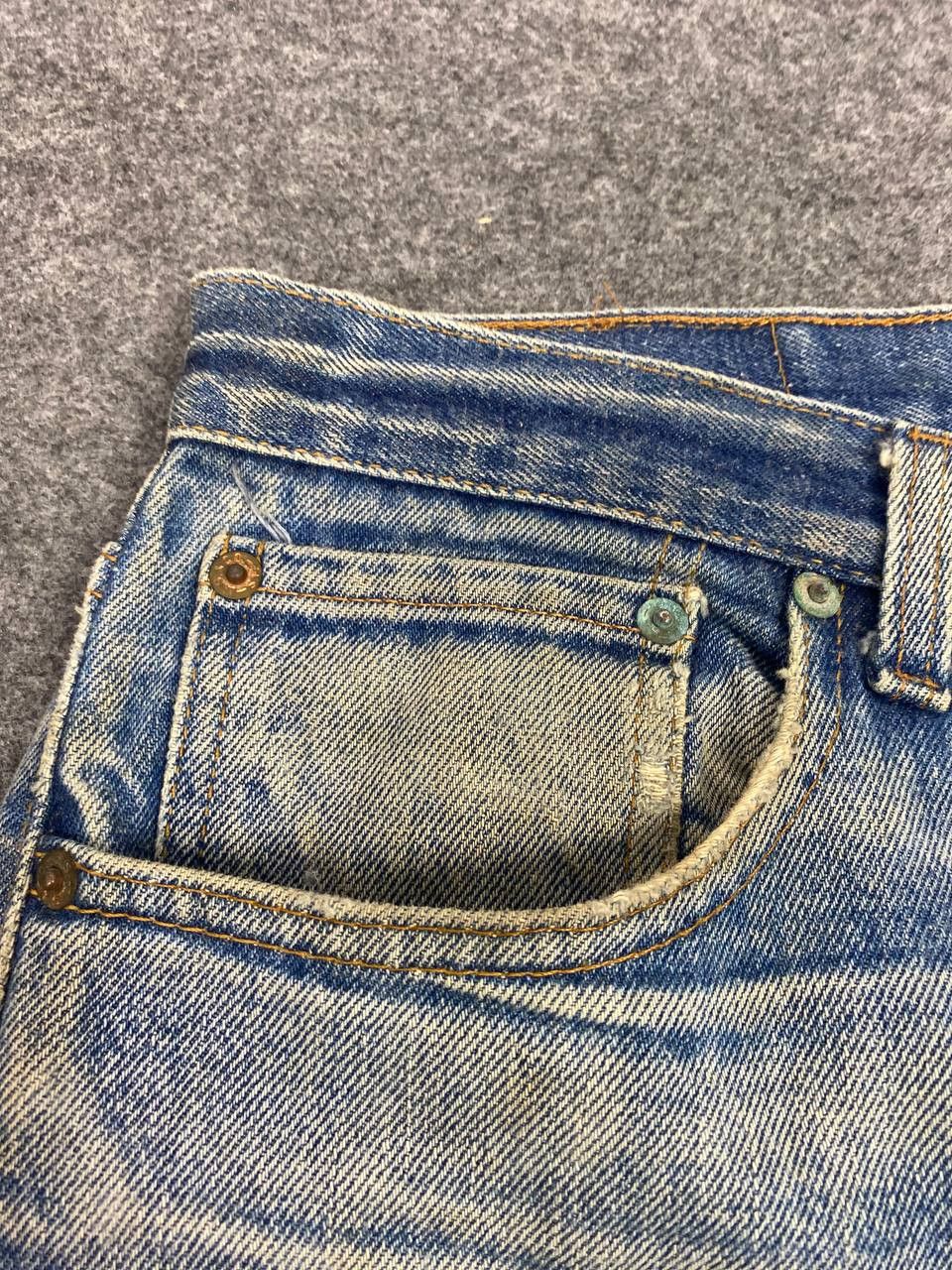 Levi's vintage levis 501xx distressed denim nice design Size US 35 - 16 Thumbnail