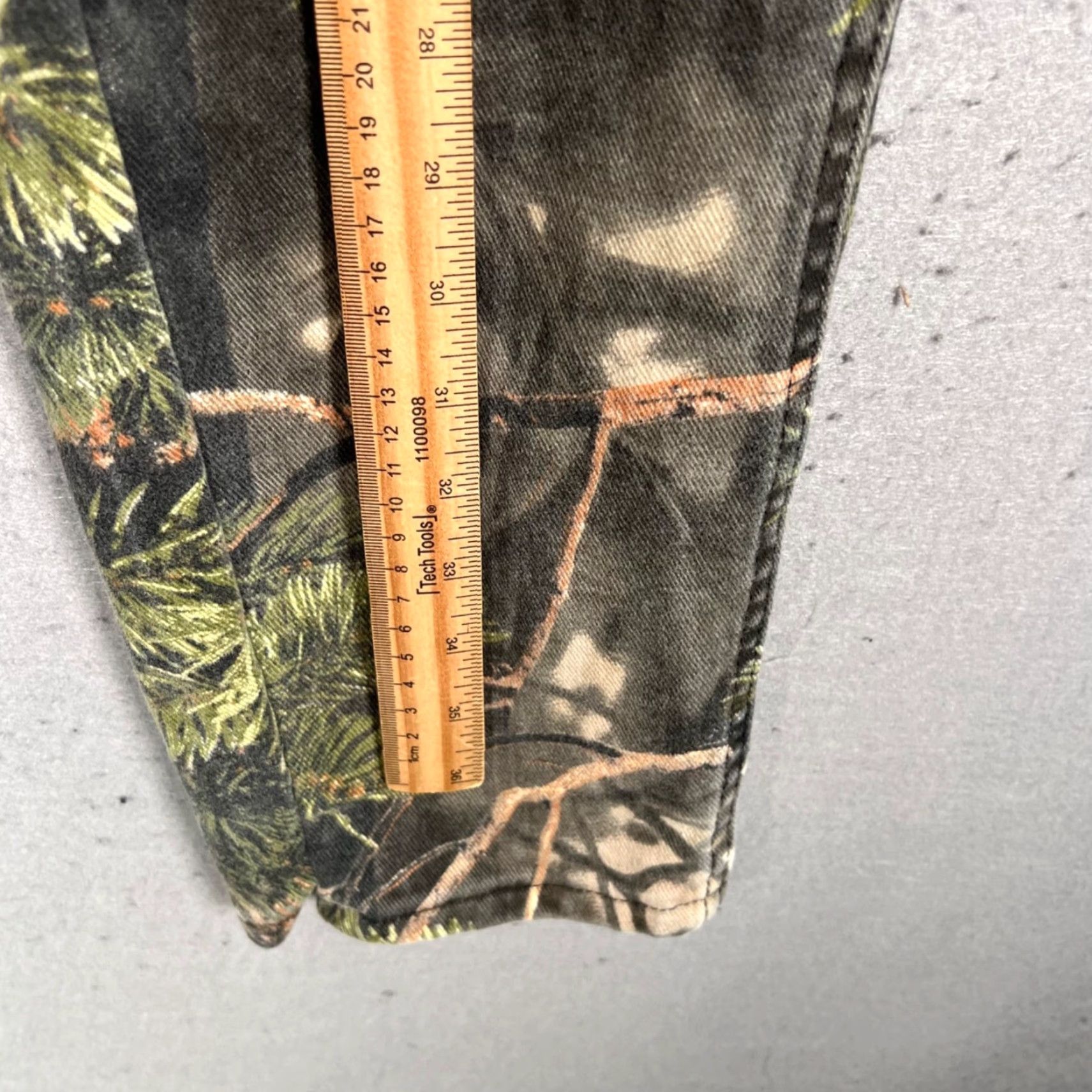Dickies Dickies Womens Jeans Size 26 Camouflage Print w/ Pine Tree Pattern Jeans, Regular, 30 Inseam, Ankle, Cotton, Green, Pockets, Summer, Spring, Womens Size 26" / US 2 / IT 38 - 6 Thumbnail