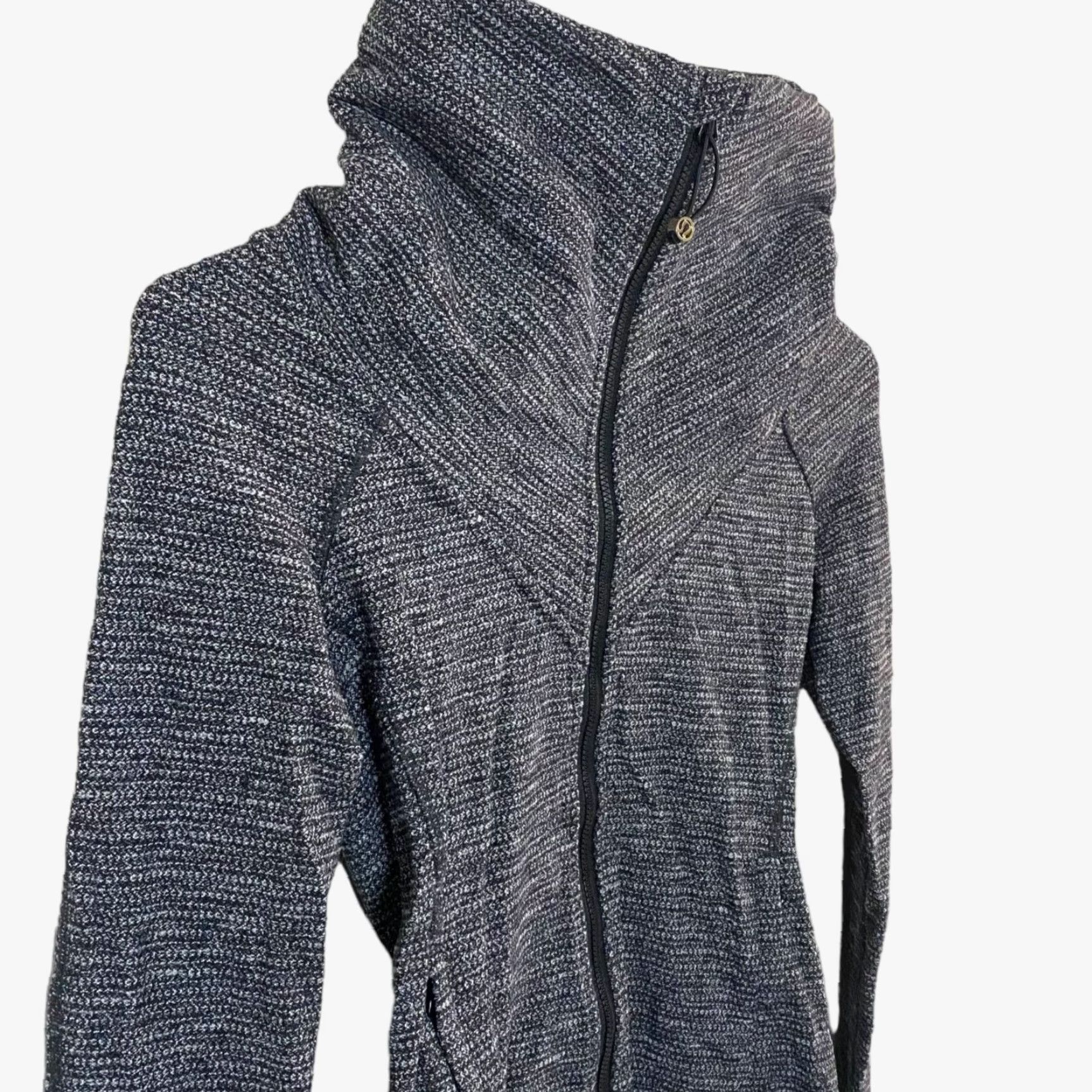 Lululemon VINTAGE Lululemon Athletica Be Present Jacket Womens 2 Gray Zip-Up Long Sleeve Mock Neck Size XS / US 0-2 / IT 36-38 - 4 Thumbnail