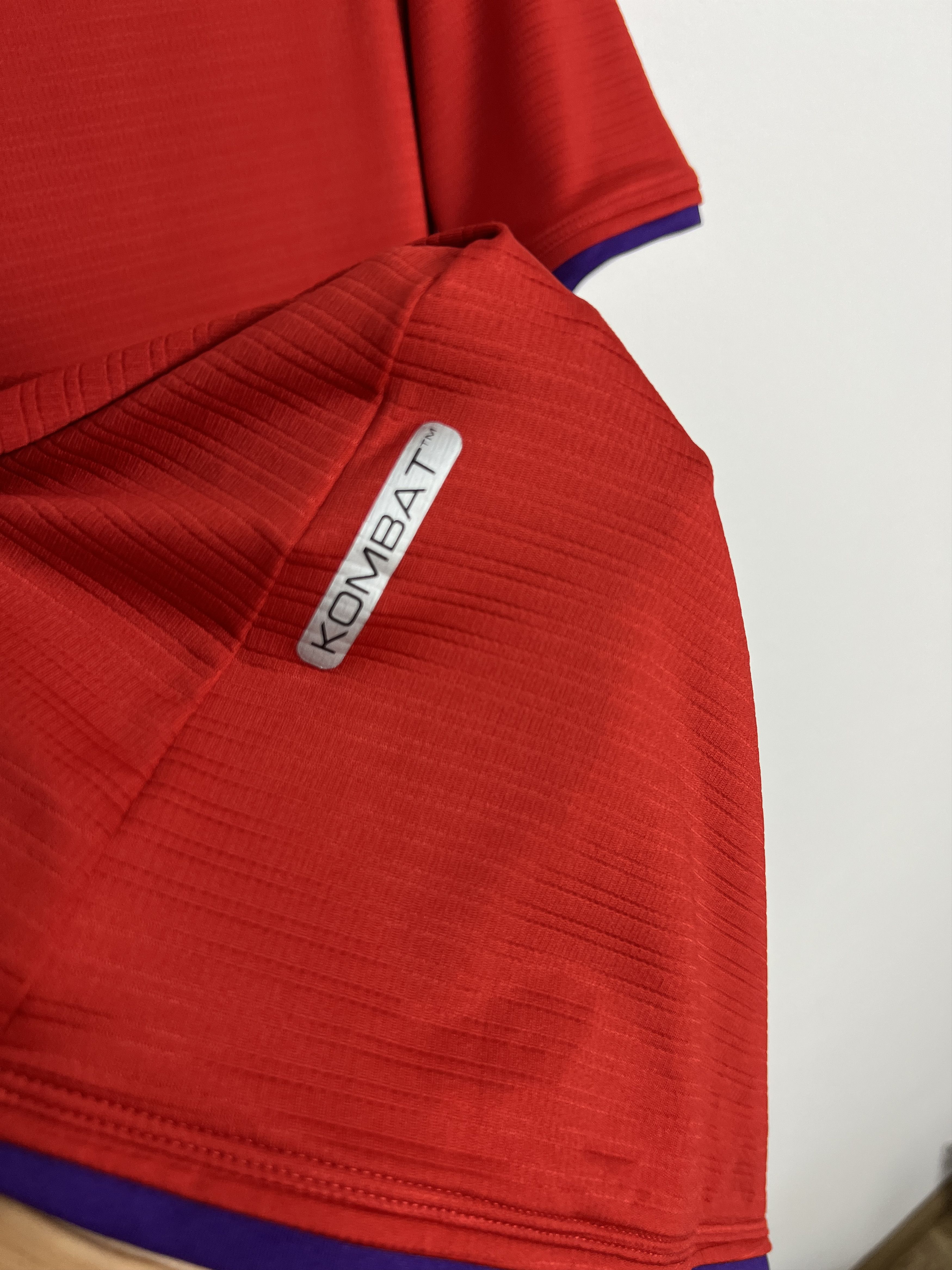 Kappa Fiorentina football shirt 2022 Soccer Kappa Maglia Jersey Size US M / EU 48-50 / 2 - 9 Thumbnail
