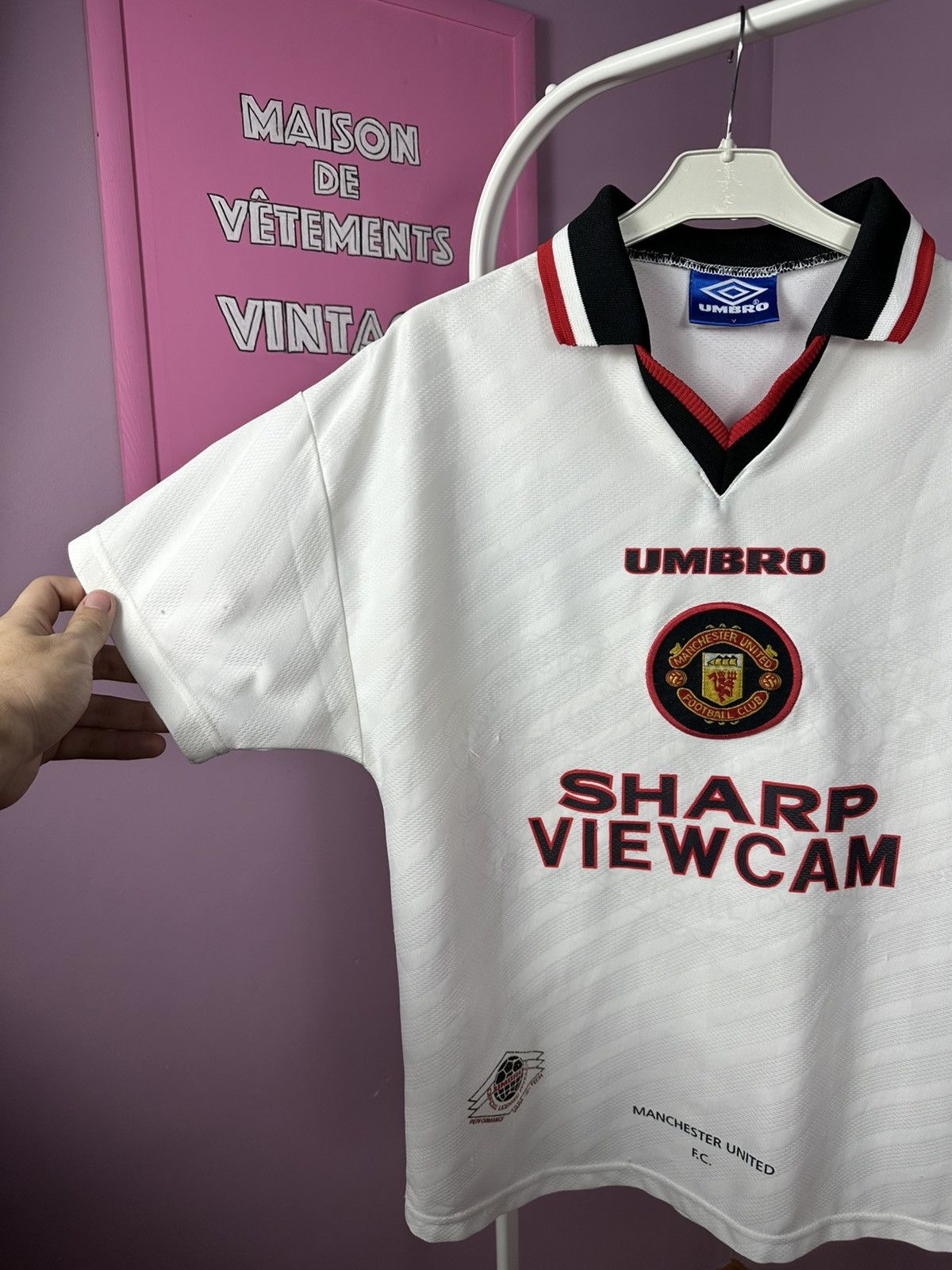 Umbro Manchester United FC Umbro Vintage 1996/1997 Sharp Jersey Size US S / EU 44-46 / 1 - 4 Thumbnail