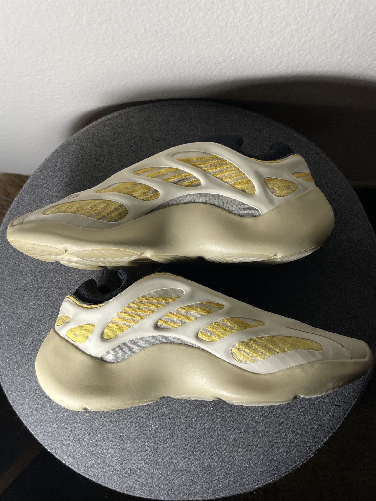 Adidas × Yeezy YEEZY 700 V3 ‘SANFFLOWER’ Size US 11.5 / EU 44-45 - 1 Thumbnail