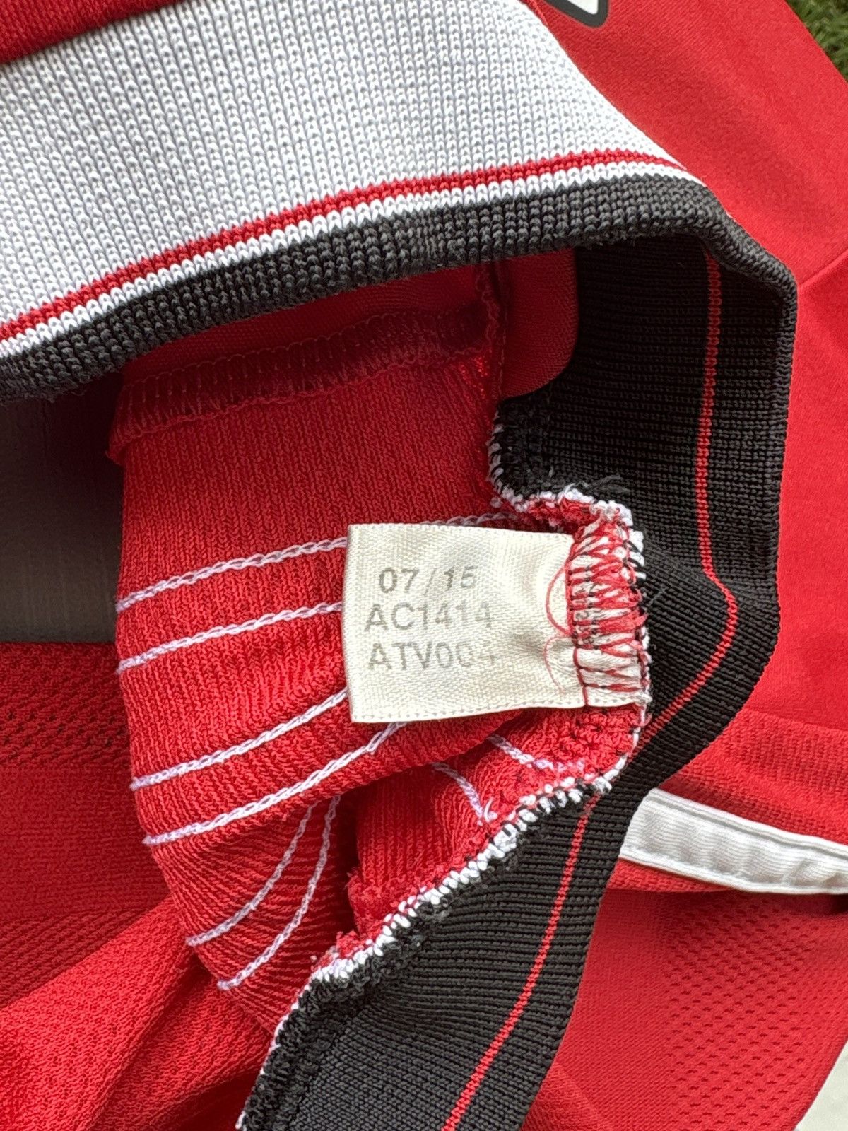 Adidas Rooney jersey manchester united Size US M / EU 48-50 / 2 - 10 Thumbnail