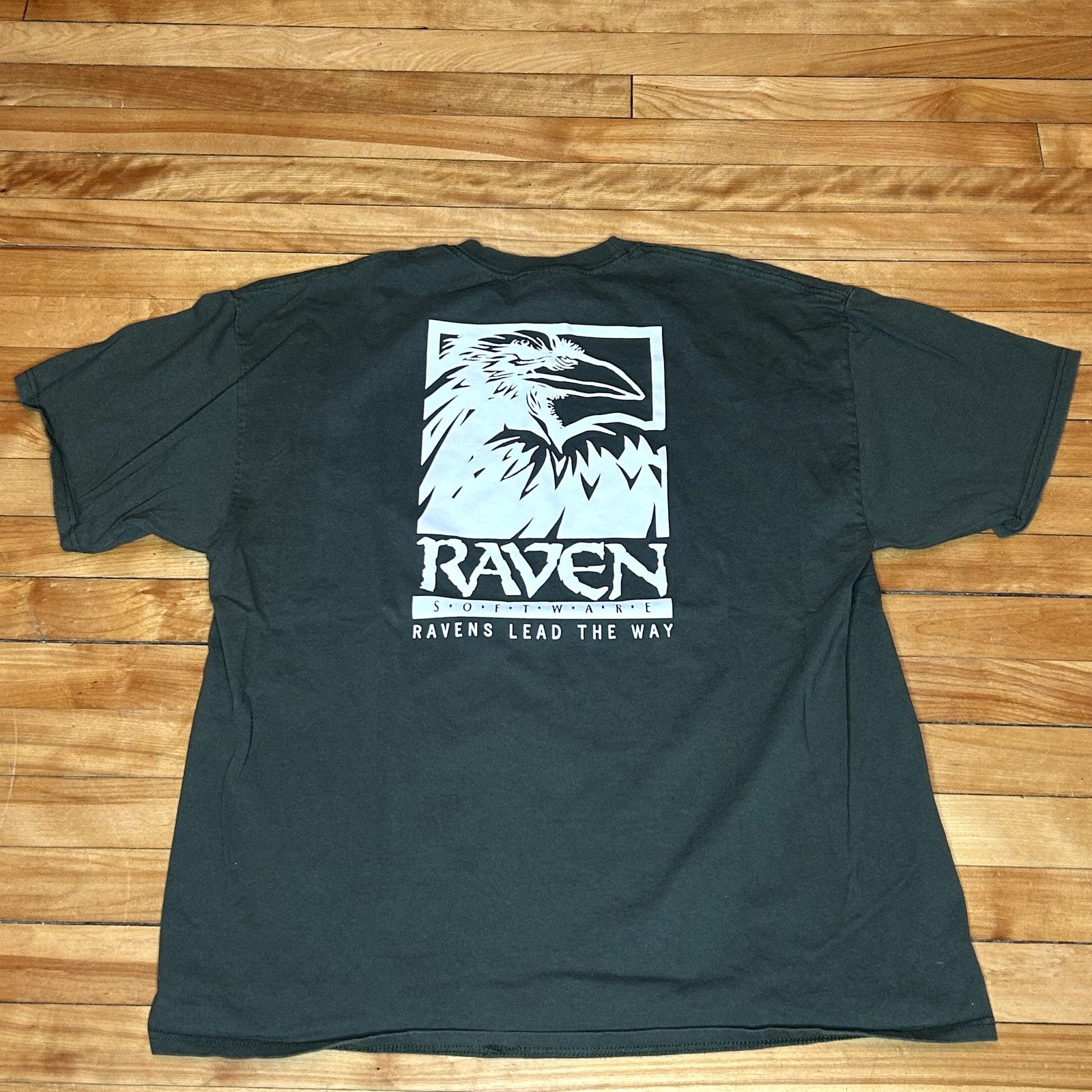 Vintage Y2K Raven Software Developer T-Shirt COD XL Size US XL / EU 56 / 4 - 2 Thumbnail