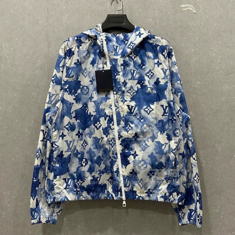 Louis Vuitton Louis Vuitton Blue and white ink full logo slanting zipper Size US M / EU 48-50 / 2 - 1 Thumbnail