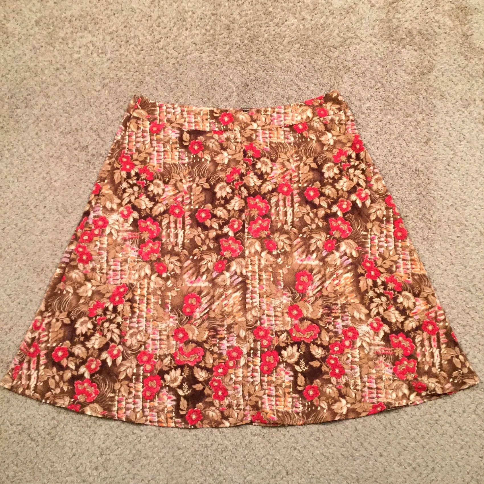 Vintage Sag Harbor Skirt Size 18 Beige Red Floral Midi Unlined Lightweight A-Line Shirt? Size 40" / US 18 - 6 Thumbnail