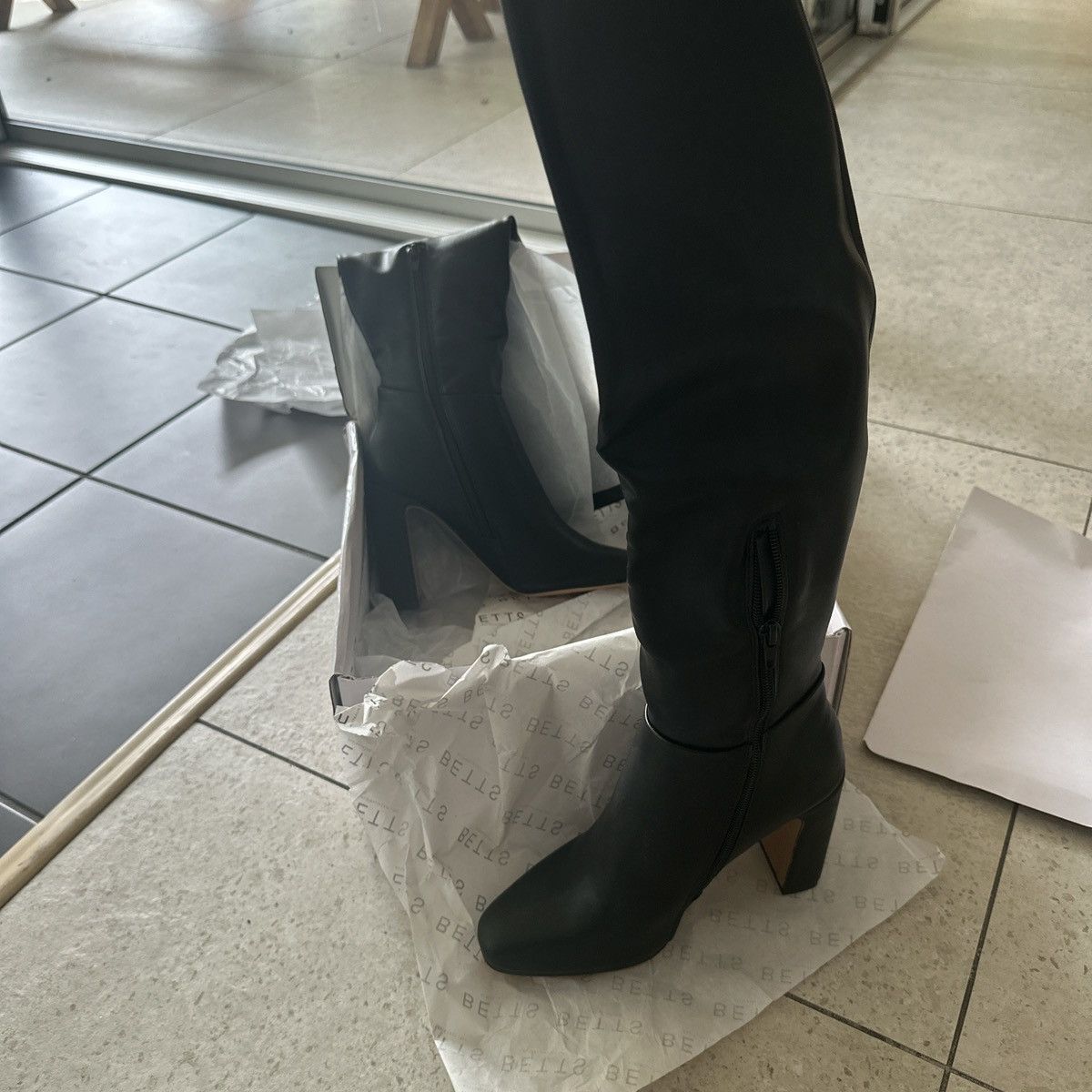 Designer Knee high Ariana Betts boots Size US 6.5 / IT 36.5 - 5 Thumbnail