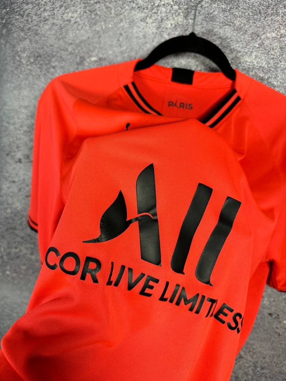 Jordan Brand × Vintage Vintage PSG 2019/20 Jordan Soccer Jersey Medium Size US M / EU 48-50 / 2 - 12 Thumbnail