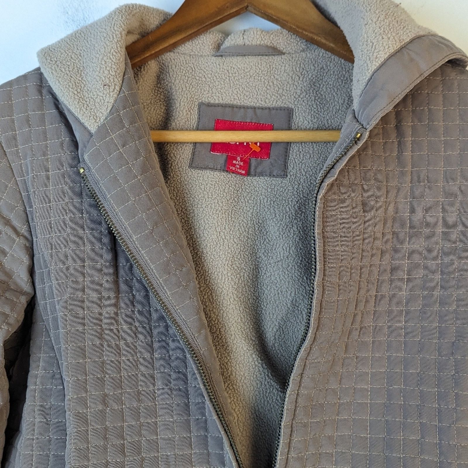 Esprit Esprit Quilted Hooded Jacket - Small Size S / US 4 / IT 40 - 3 Thumbnail