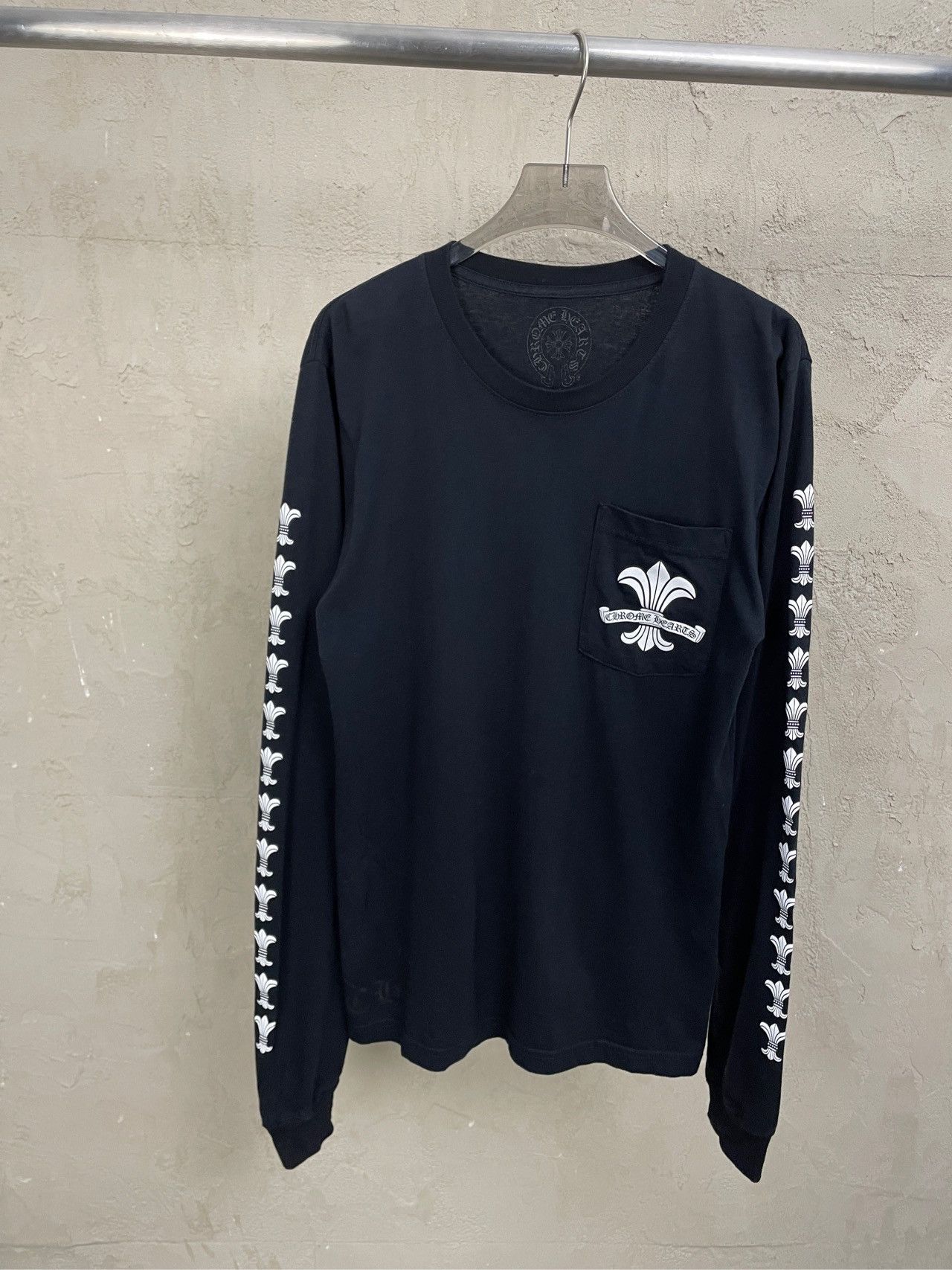 Chrome Hearts chrome hearts Black scroll flower arm T-shirt