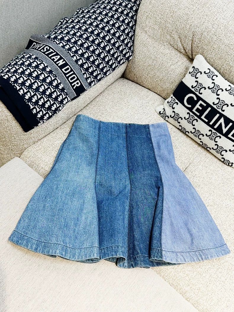 Dior Dior Gradient denim stitching skirt Size 26" / US 2 / IT 38 - 1 Thumbnail