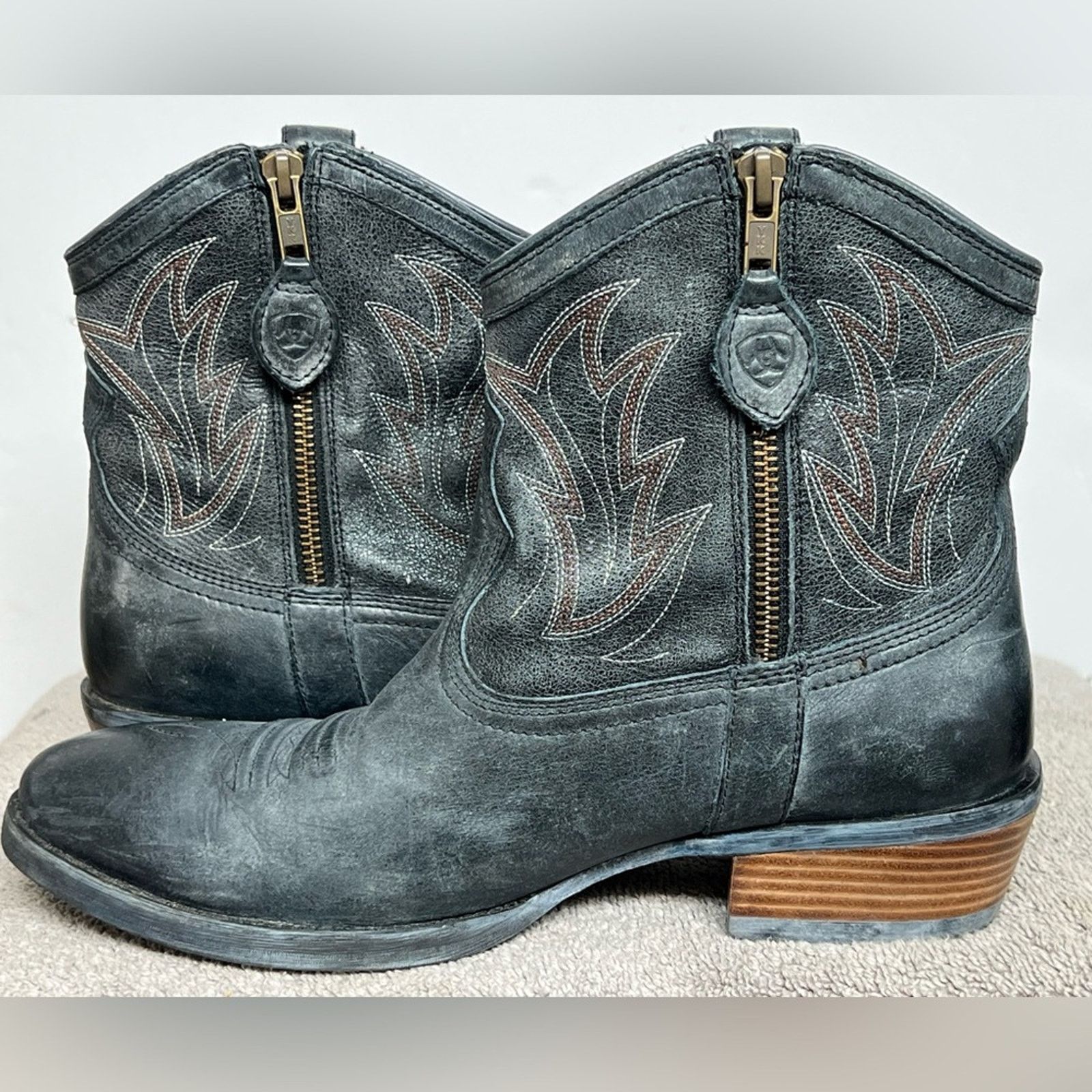 Ariat ARIAT Unbridled Leather Western Cowboy Boot US 8B WORN ONCE Size US 8 / IT 38 - 6 Thumbnail