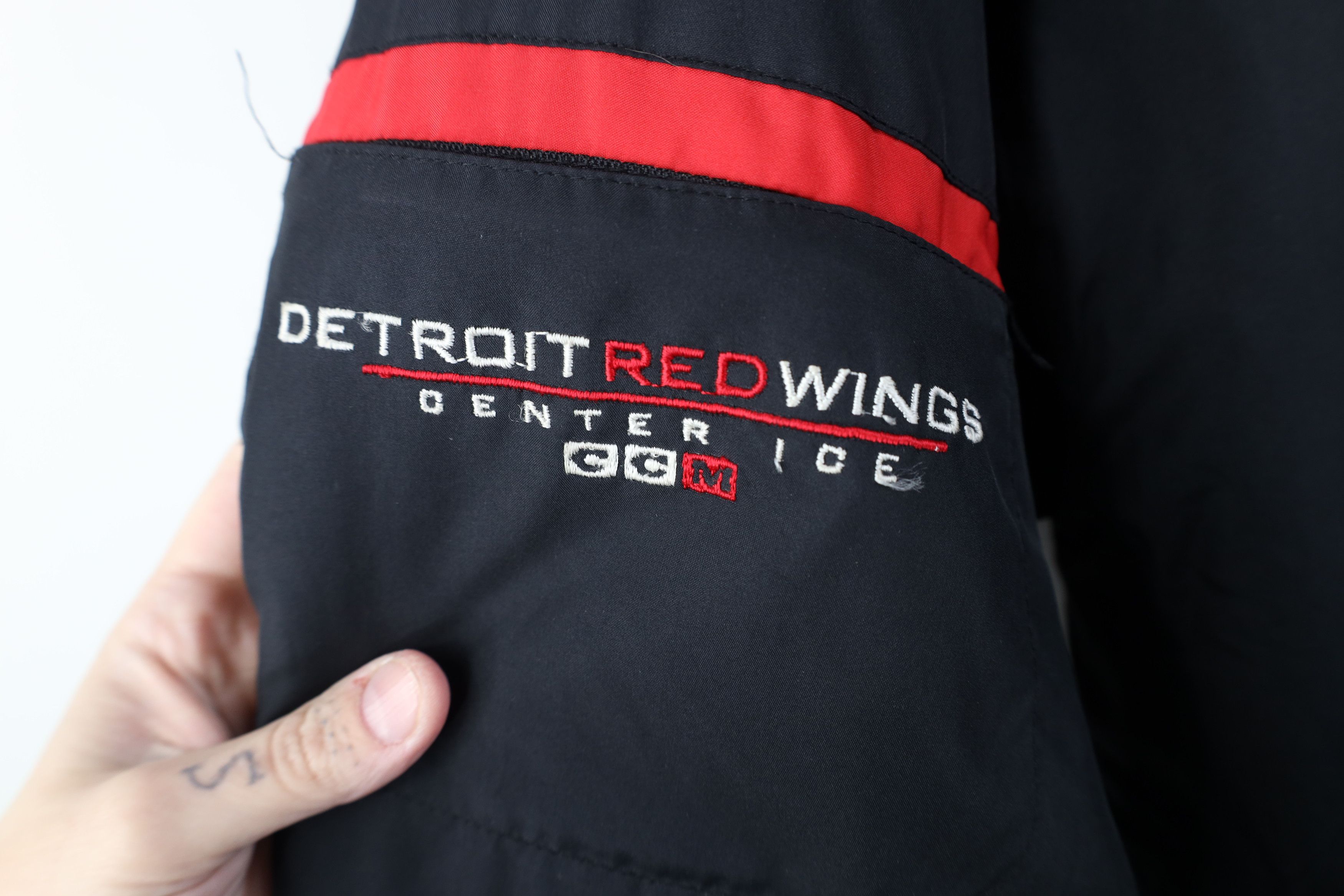 Vintage Vintage CCM Hockey Detroit Red Wings Hockey Jacket Black Size US M / EU 48-50 / 2 - 7 Thumbnail