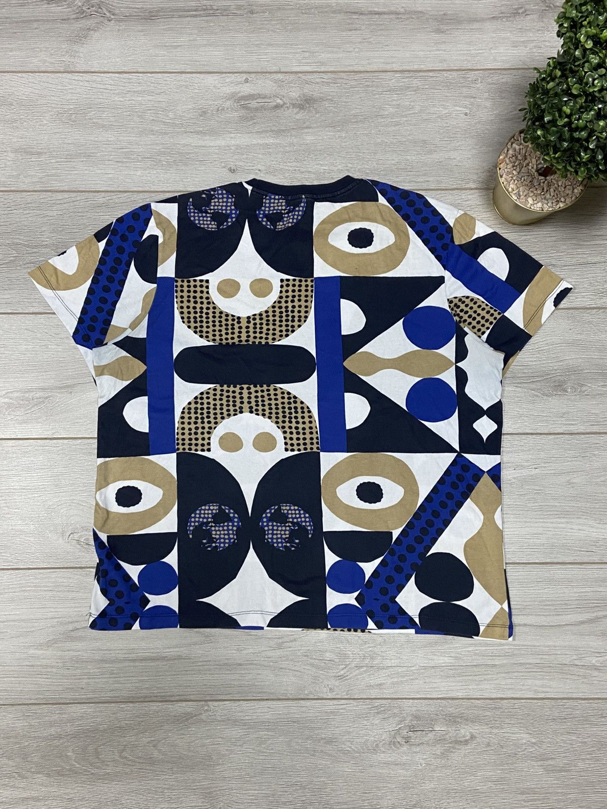 Nike NIKE RARE CODY HUDSON over print vintage t-shirt abstract Size US XL / EU 56 / 4 - 2 Thumbnail