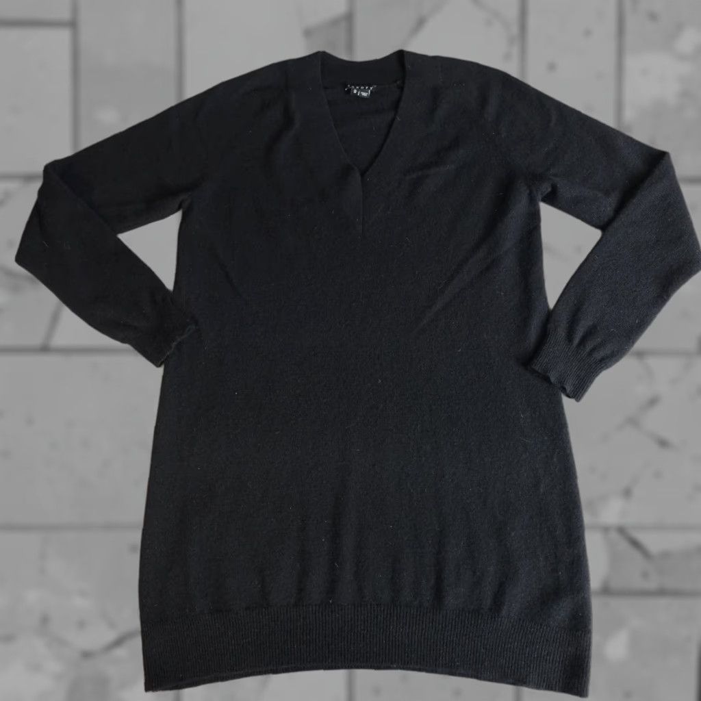 Theory Theory Dress Womens Medium Black Solid 100% Cashmere V-Neck KnIT Dress/ Sweater Dress Mens? Size M / US 6-8 / IT 42-44 - 1 Thumbnail
