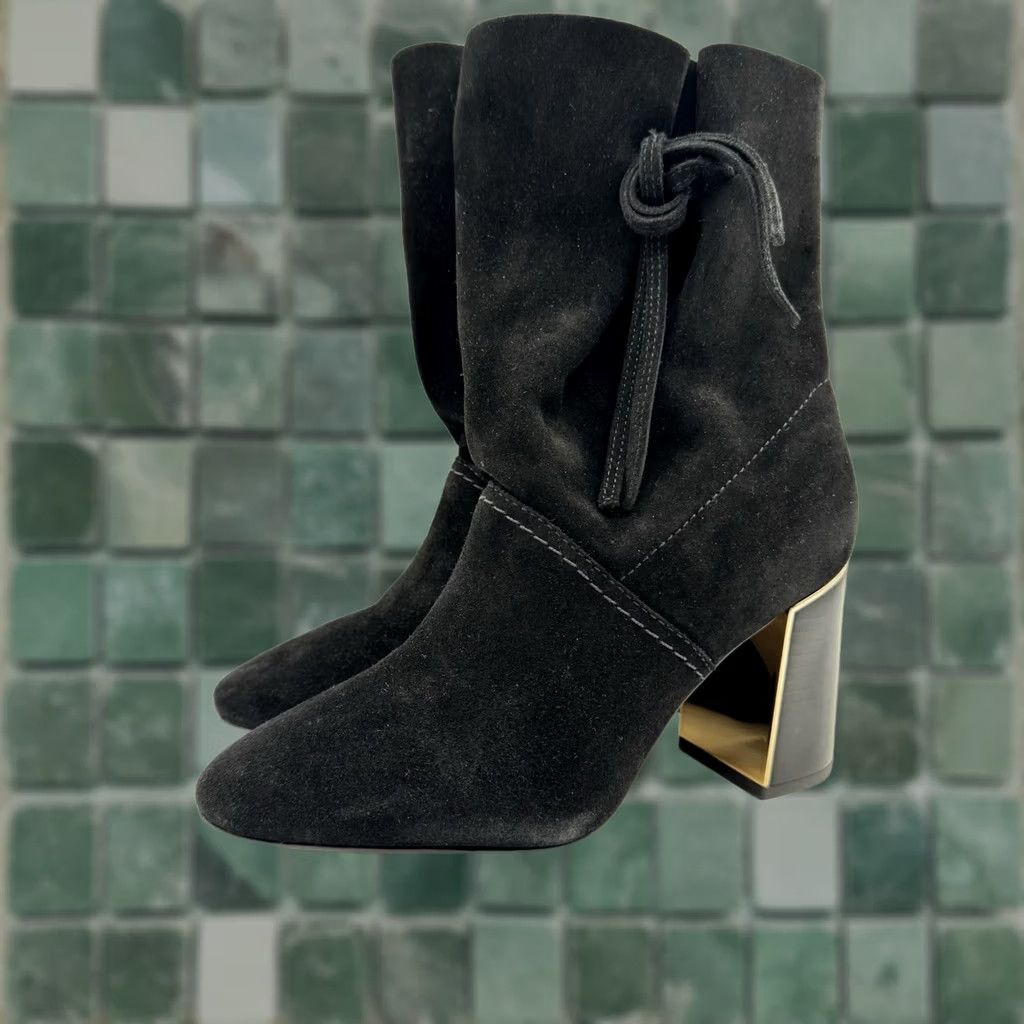 Tory Burch Tory Burch Gigi Bootie Black 6M Women Solid Leather Ankle Block Heel Closed Toe Casual Formal Shoes Size US 6 / IT 36 - 1 Thumbnail