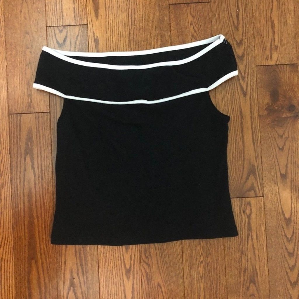 Zara Crop top size small Size S / US 4 / IT 40 - 1 Thumbnail