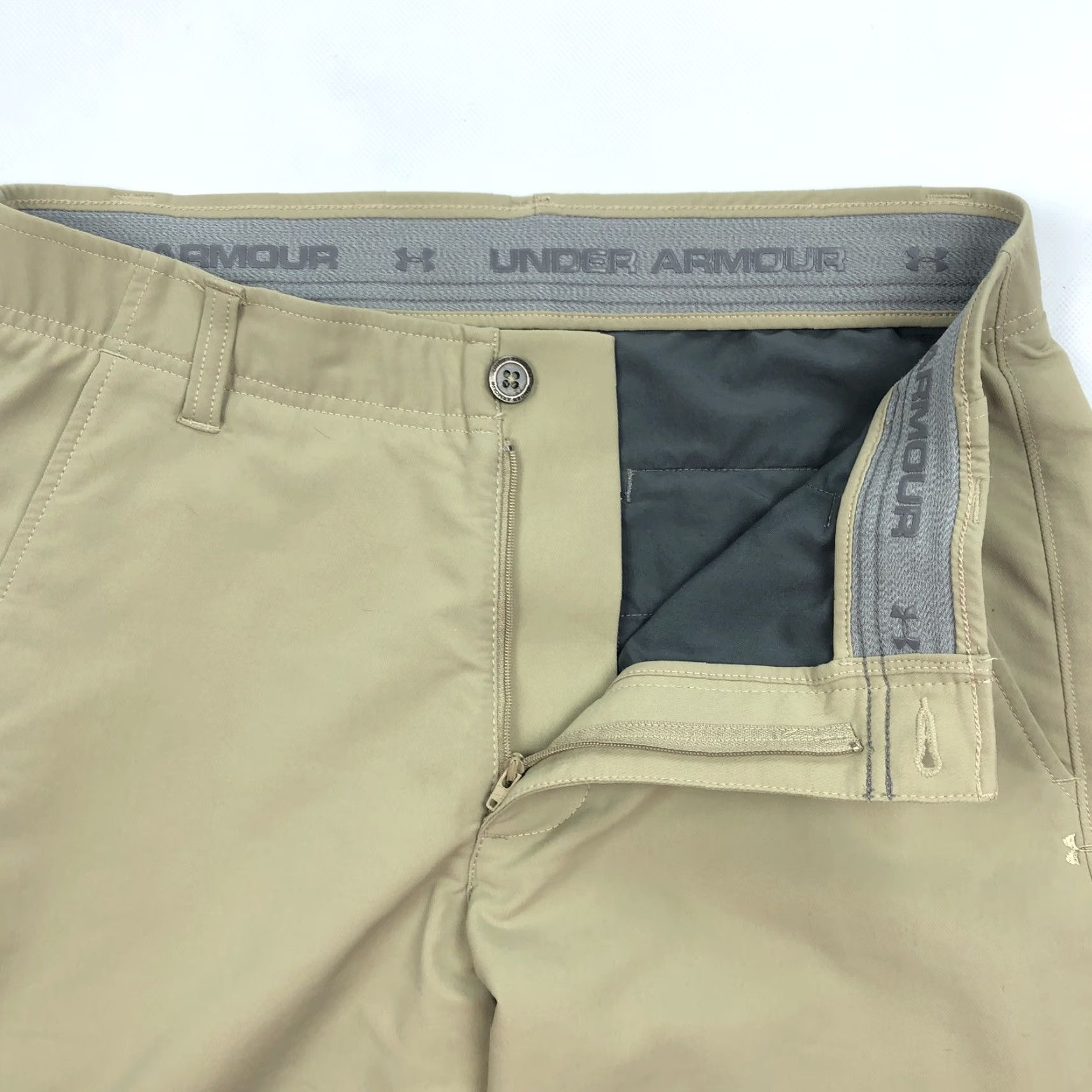 Under Armour Under Armour Men's Tan Khaki Performance Flat Front Golf Pants 32x30 Slant Pockets Breathable Stretch Size US 32 / EU 48 - 2 Thumbnail