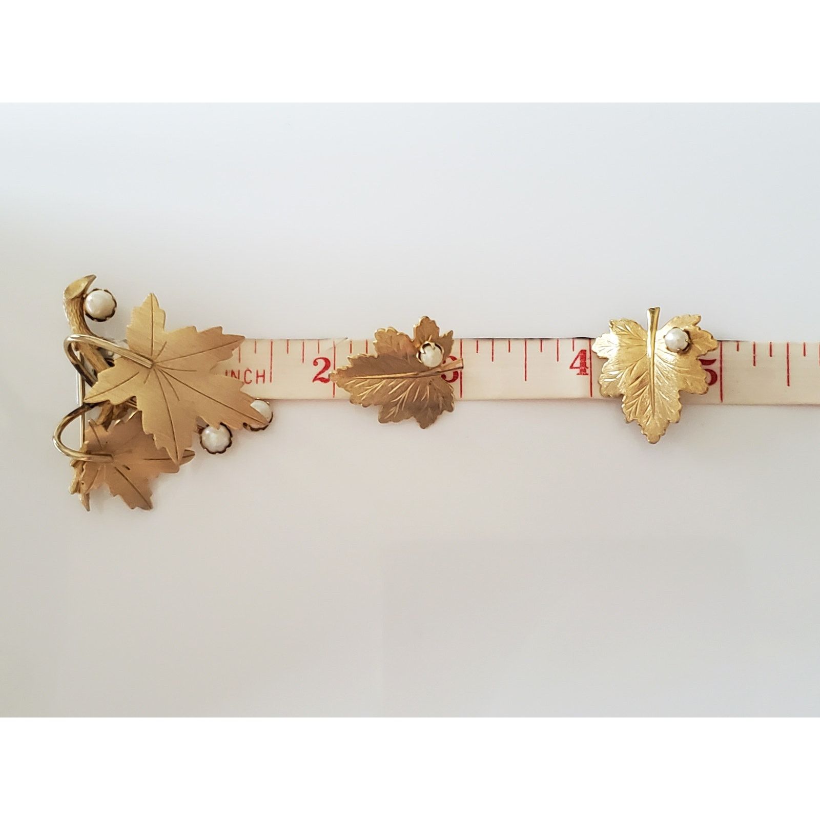 Other Sarah Coventry Maple Leaf Faux Pearl Earrings Brooch Set Size ONE SIZE - 6 Thumbnail