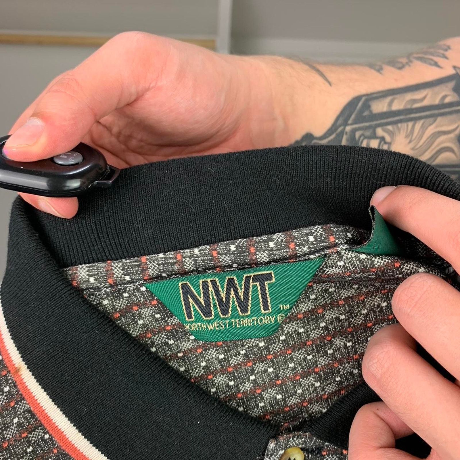Northwest Territory × Vintage Vintage 90s Northwest Territory Patterned Polo Shirt Size US XL / EU 56 / 4 - 4 Thumbnail