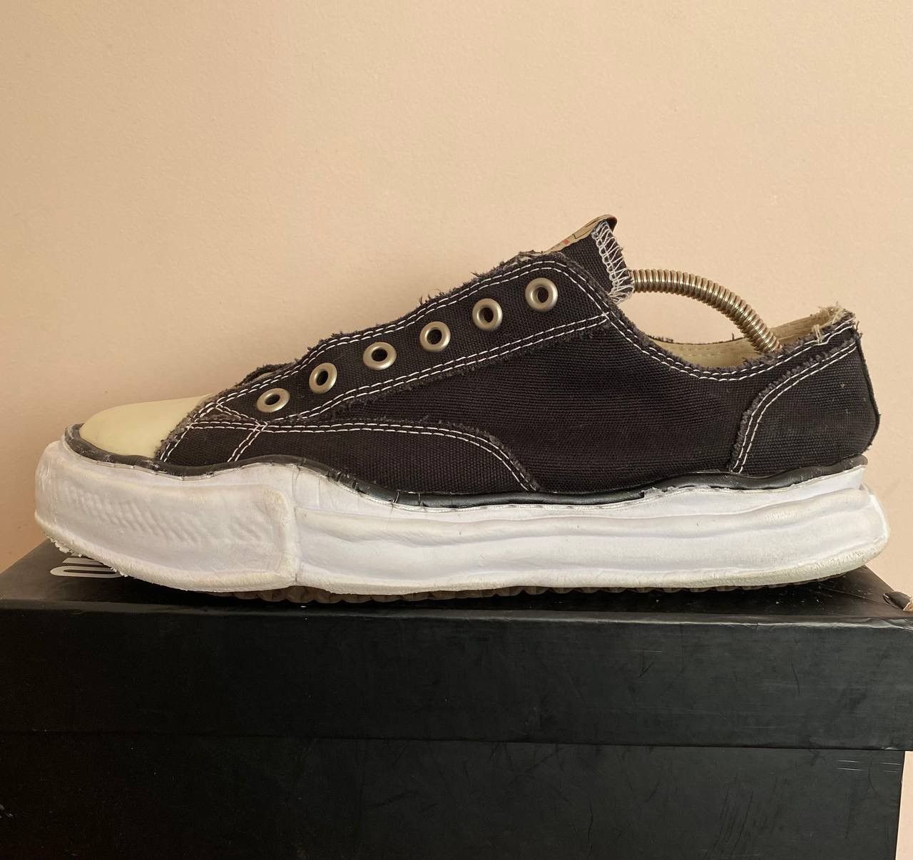 Maison MIHARA YASUHIRO Maison Mihara Yasuhiro Low Top Sneaker 11/44 Size US 11 / EU 44 - 5 Thumbnail