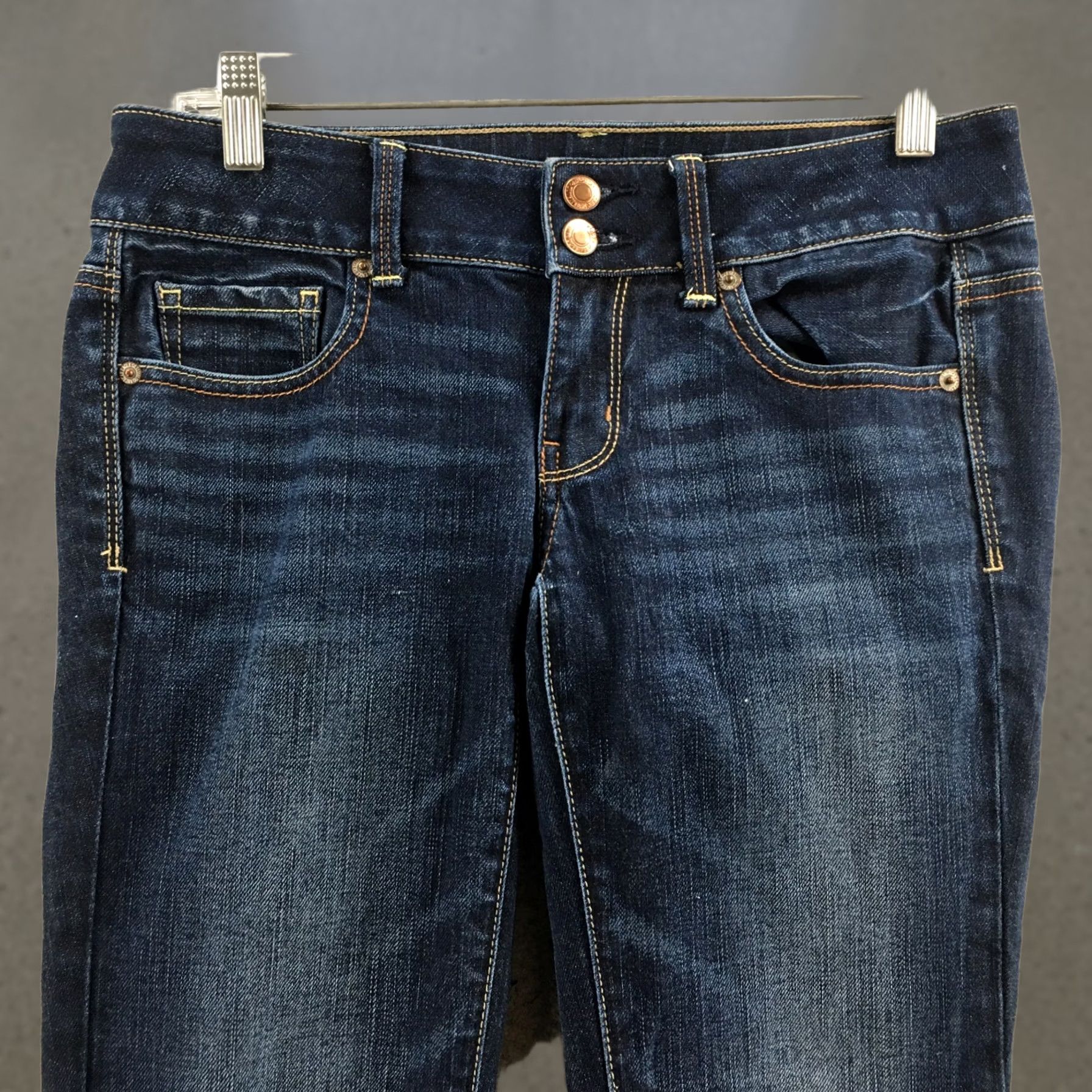 American Eagle Outfitters American Eagle Outfitters Straight Jeans Womens 4 Blue Denim Low Rise Zip Fly Size 27" / US 4 / IT 40 - 1 Thumbnail