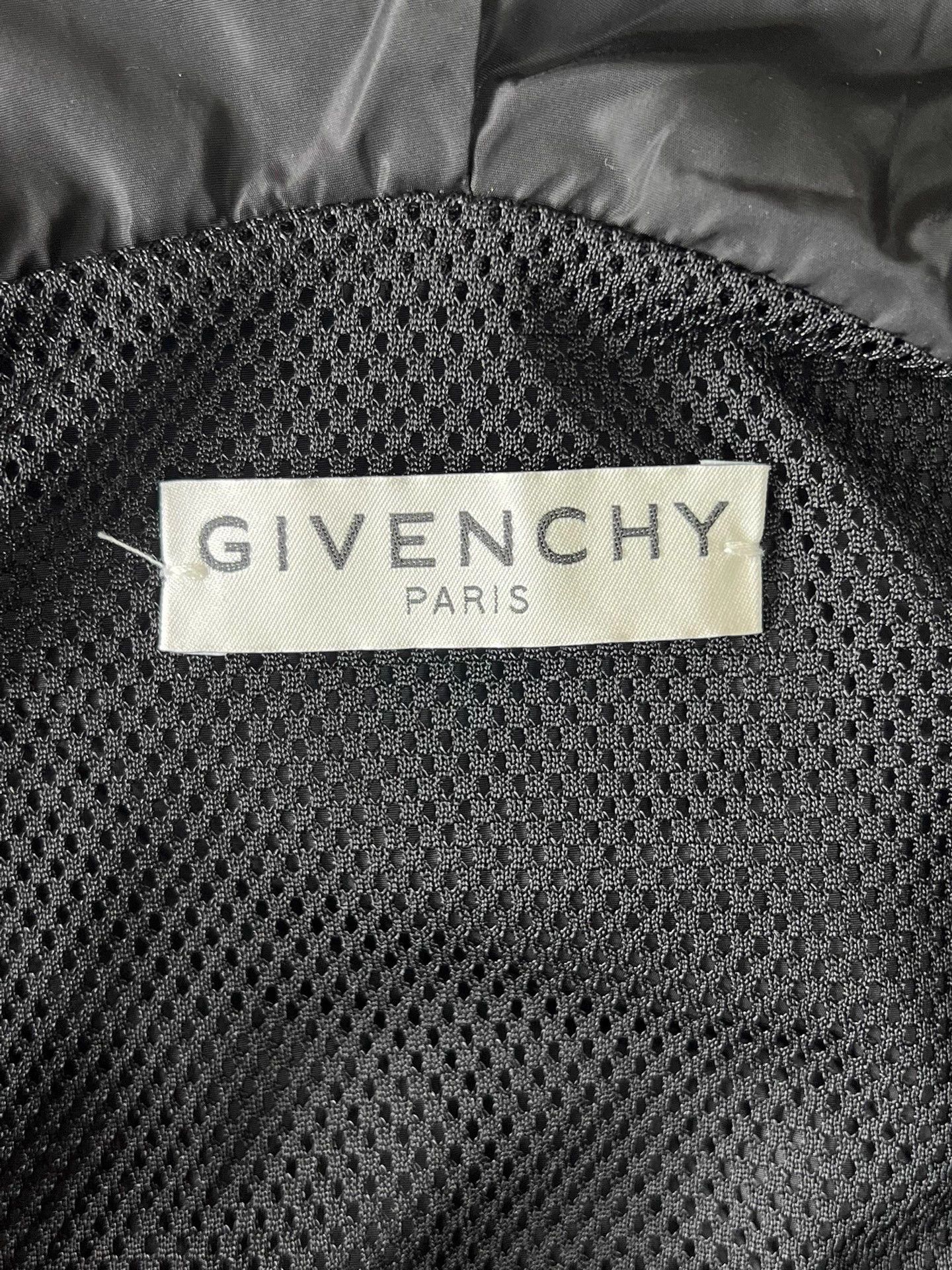 Givenchy Givenchy men's black hooded jacket 48 Size US M / EU 48-50 / 2 - 5 Thumbnail