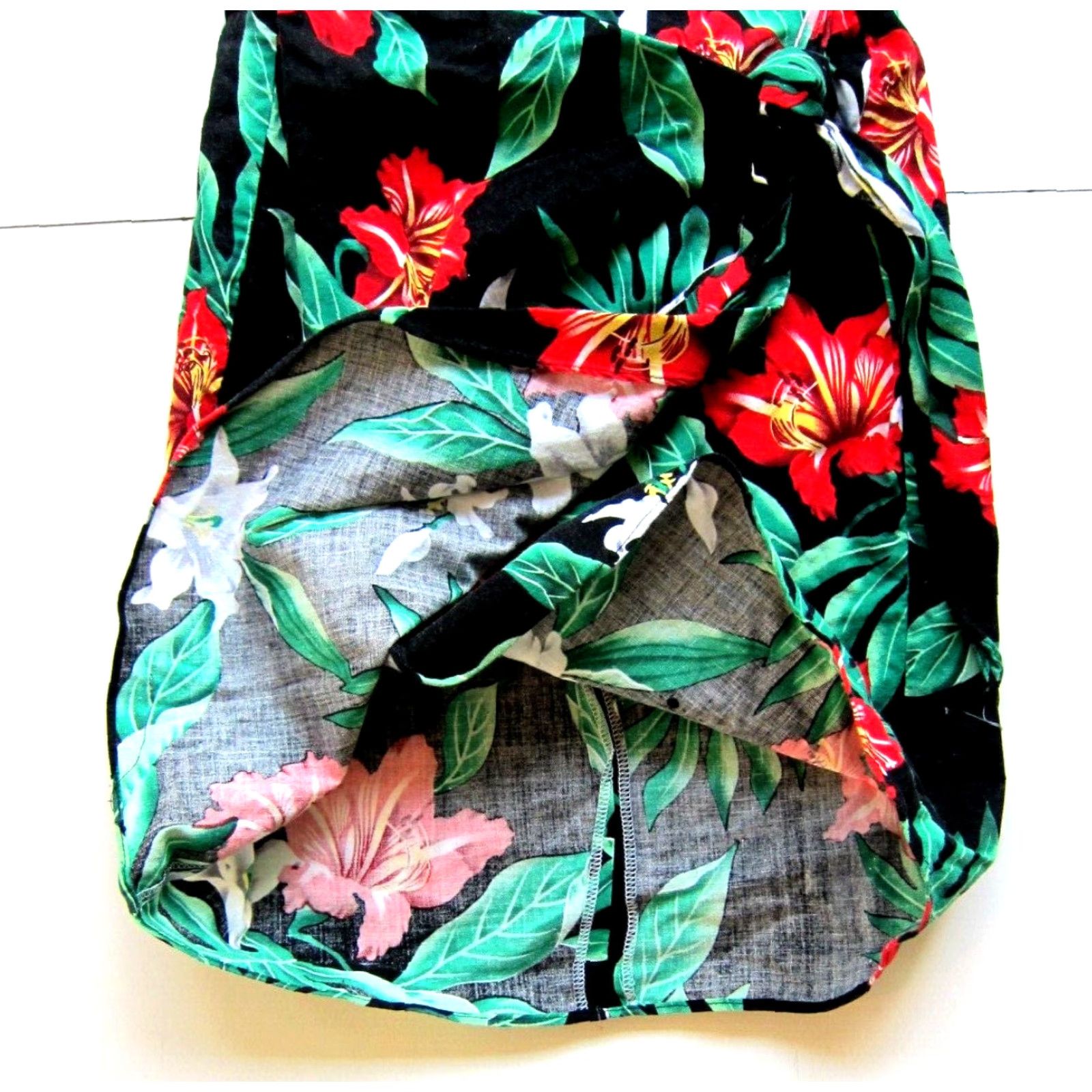 Evergreen VINTAGE Evergreen Island Hawaii Floral Tank Dress S-M Women Short Sleeveless Black Green Red Wrap Dress Size S / US 4 / IT 40 - 6 Thumbnail