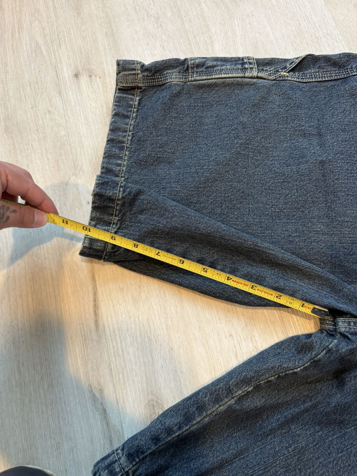 Levi's Levis Denim Carpenter Shorts. Size 36 Size US 36 / EU 52 - 6 Thumbnail