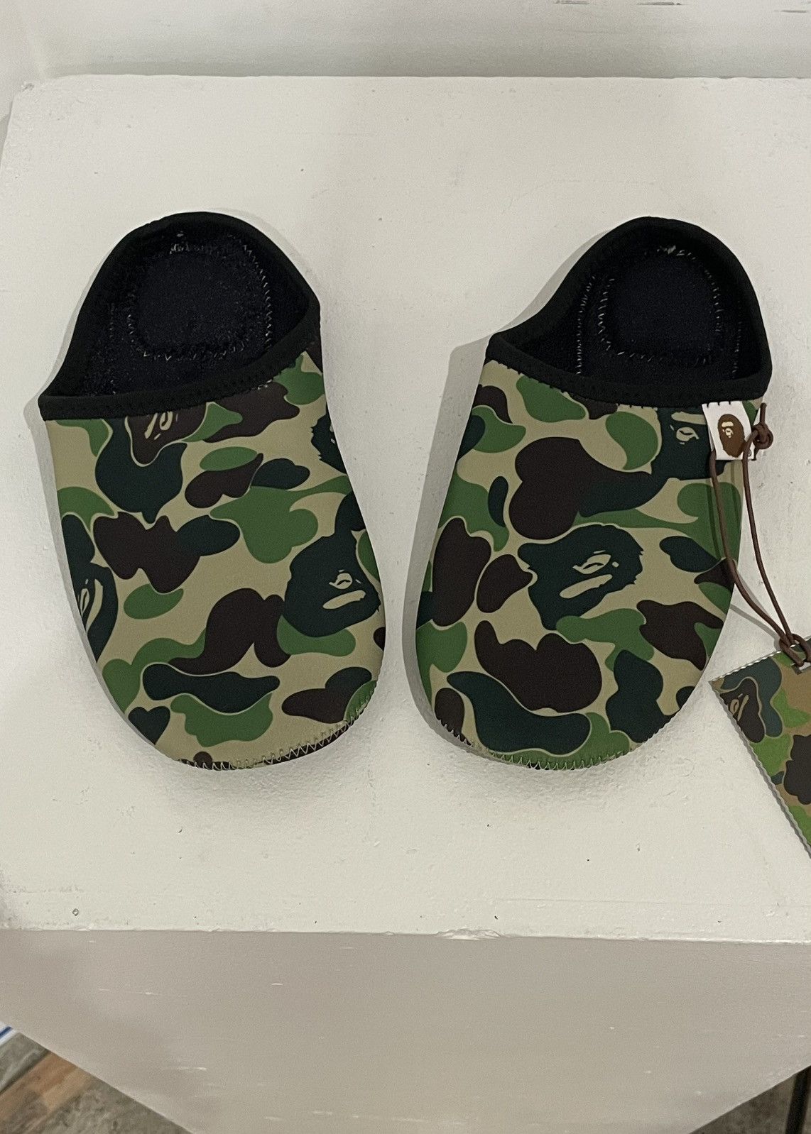 BAPE ABC Slippers & Pouch Set