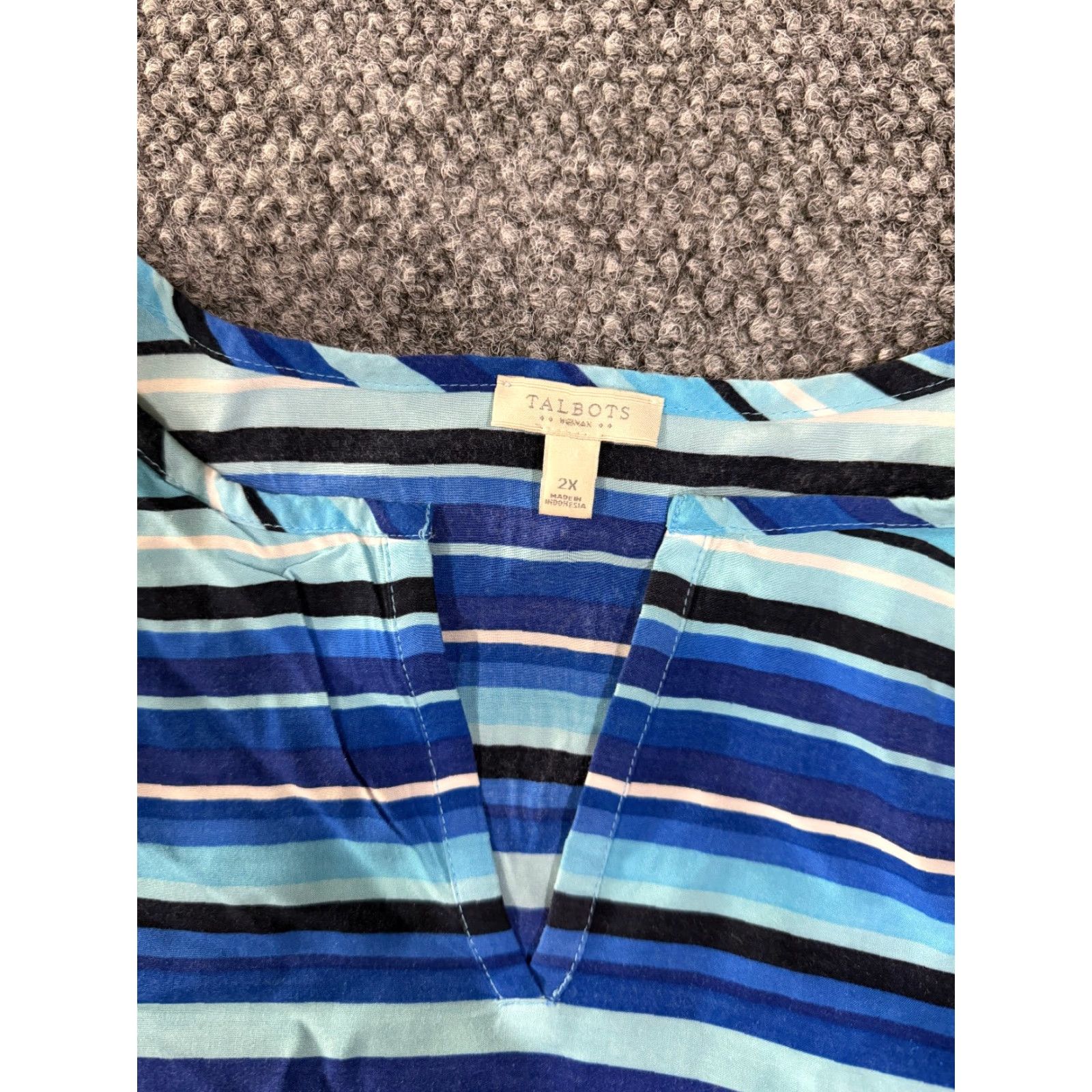 Talbots Talbots blouse Womens 2X blue striped paisley rayon tunic pullover Size XXL / US 16-18 / IT 52-54 - 3 Thumbnail