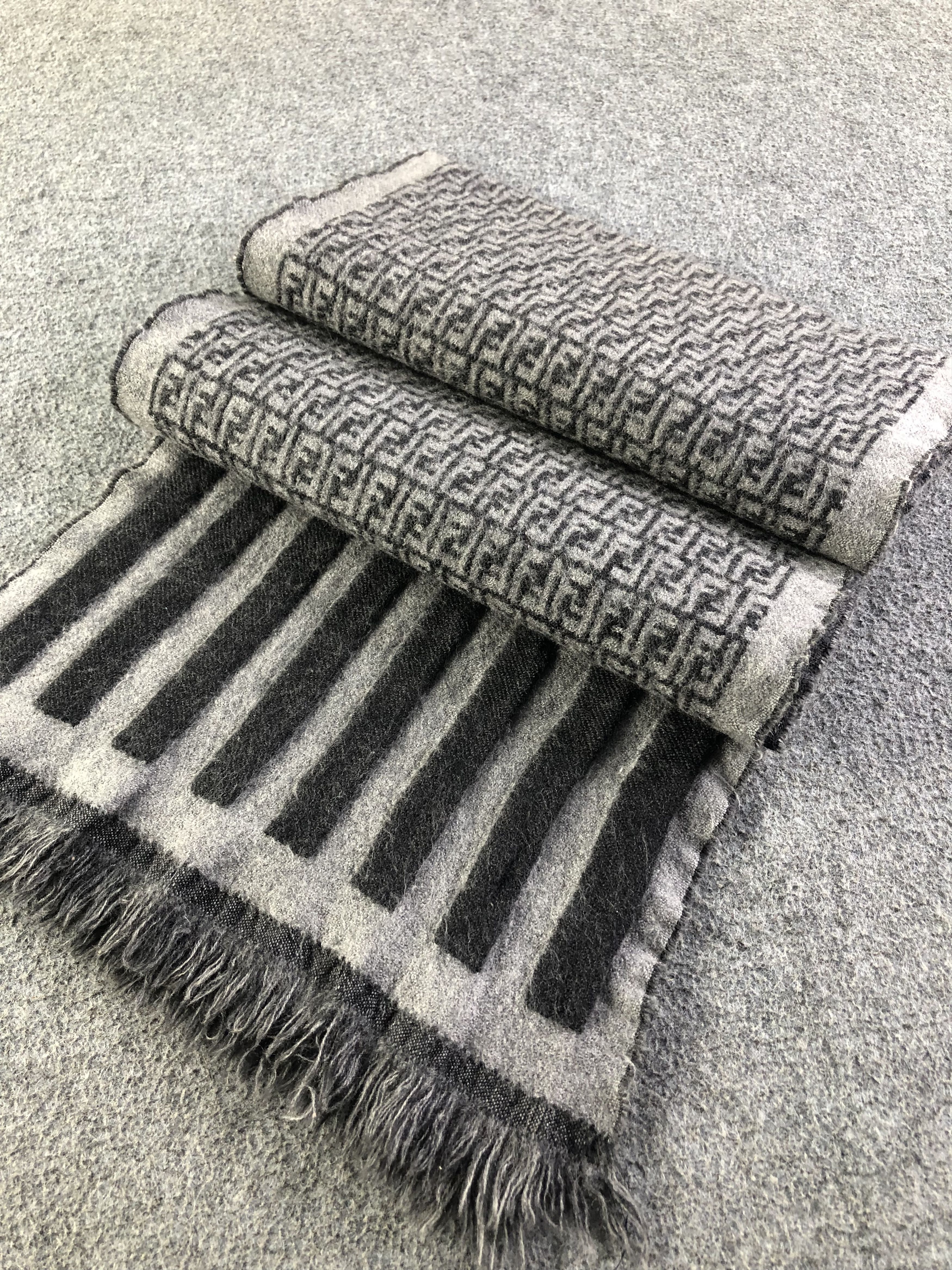 Fendi Fendi FF Monogram Scarf / Muffler / Neckwear SS1369 Size ONE SIZE - 2 Thumbnail