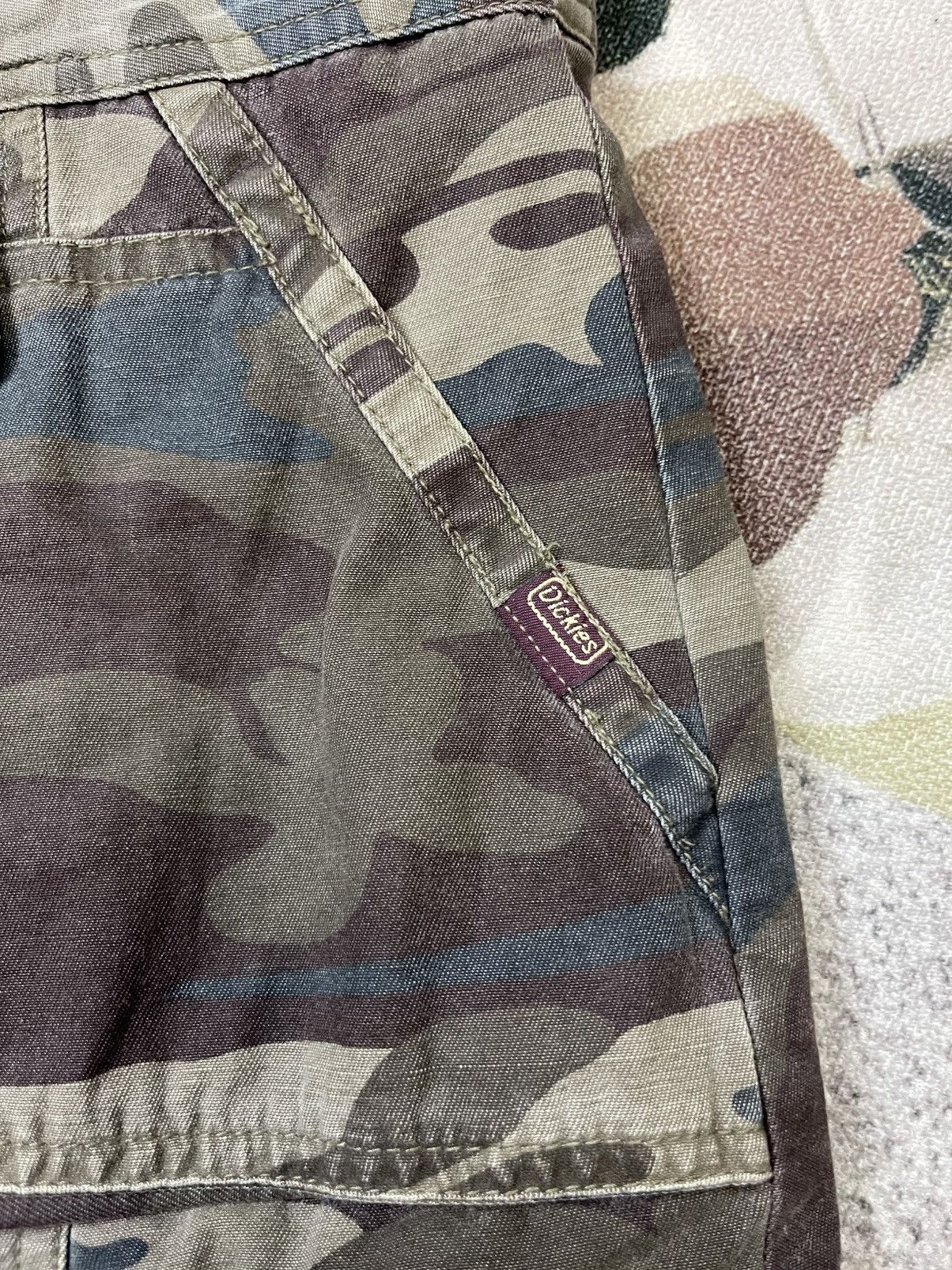 Dickies Vintage Dickies Camouflage Jacket Hoodie Size US M / EU 48-50 / 2 - 15 Thumbnail